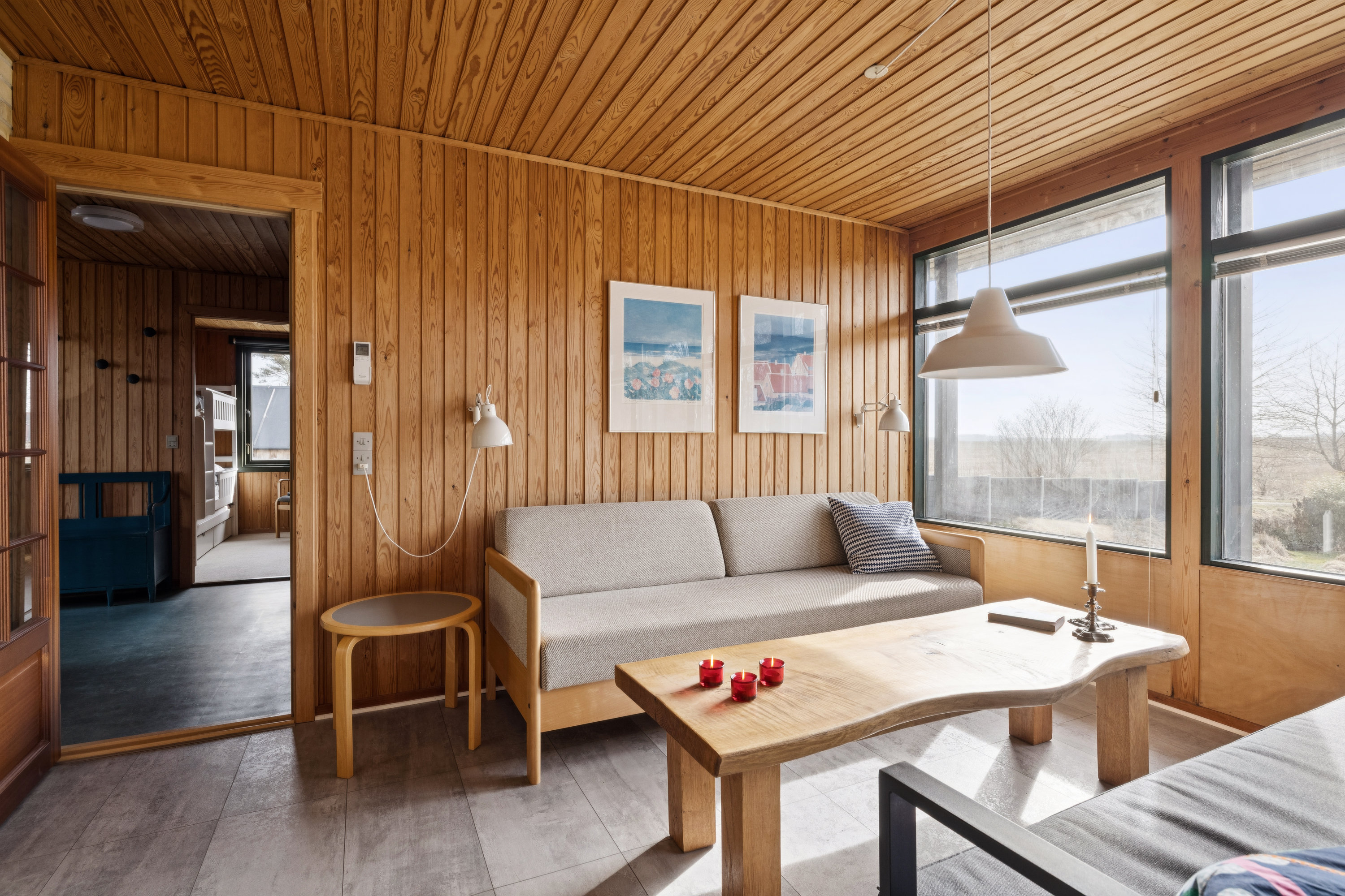 Fremhævet stue billede i fuldskærmstilstand. Billede af Bertavej 18, Gjerrild, 8500 Grenaa