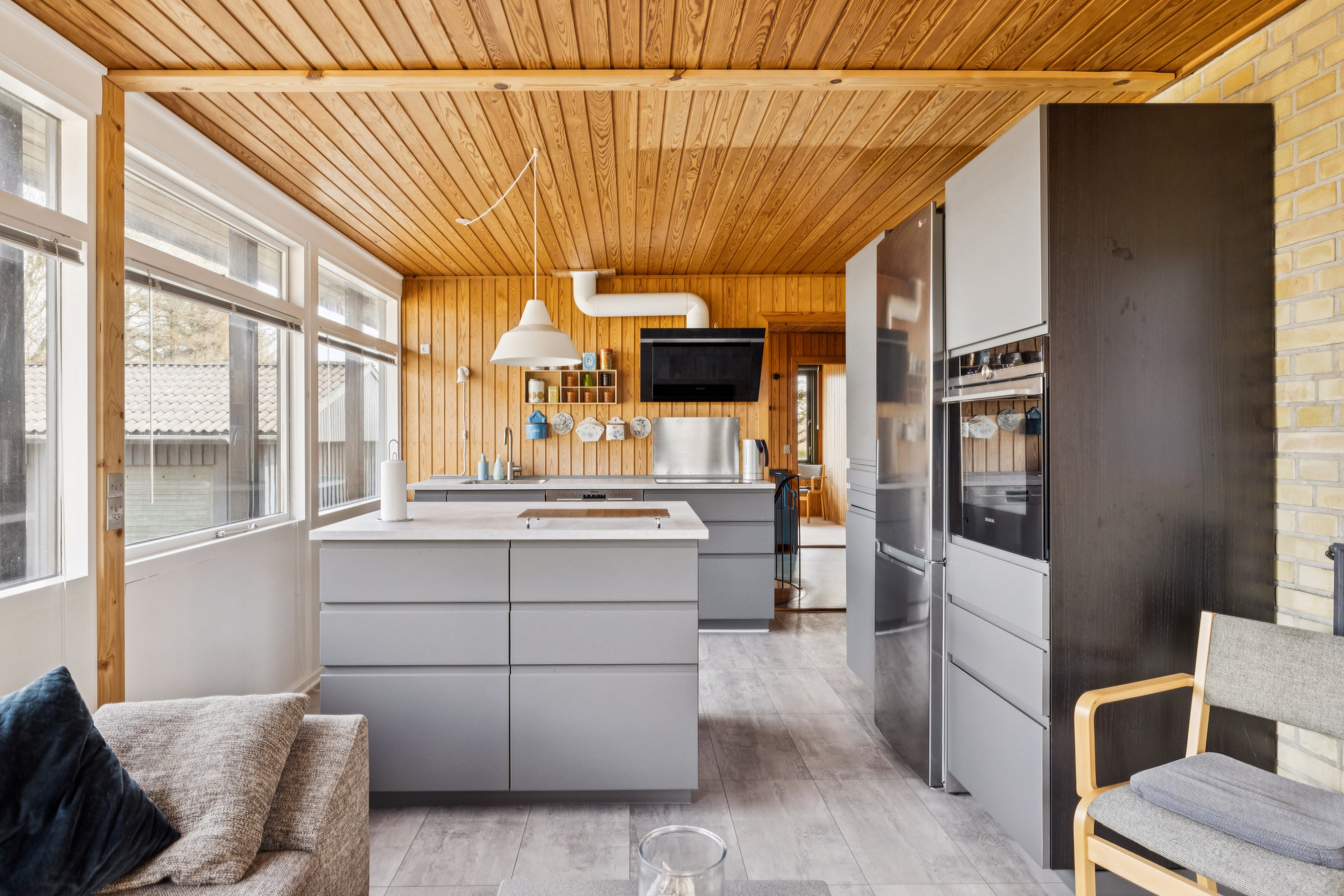 Fremhævet køkken billede i fuldskærmstilstand. Billede af Bertavej 18, Gjerrild, 8500 Grenaa