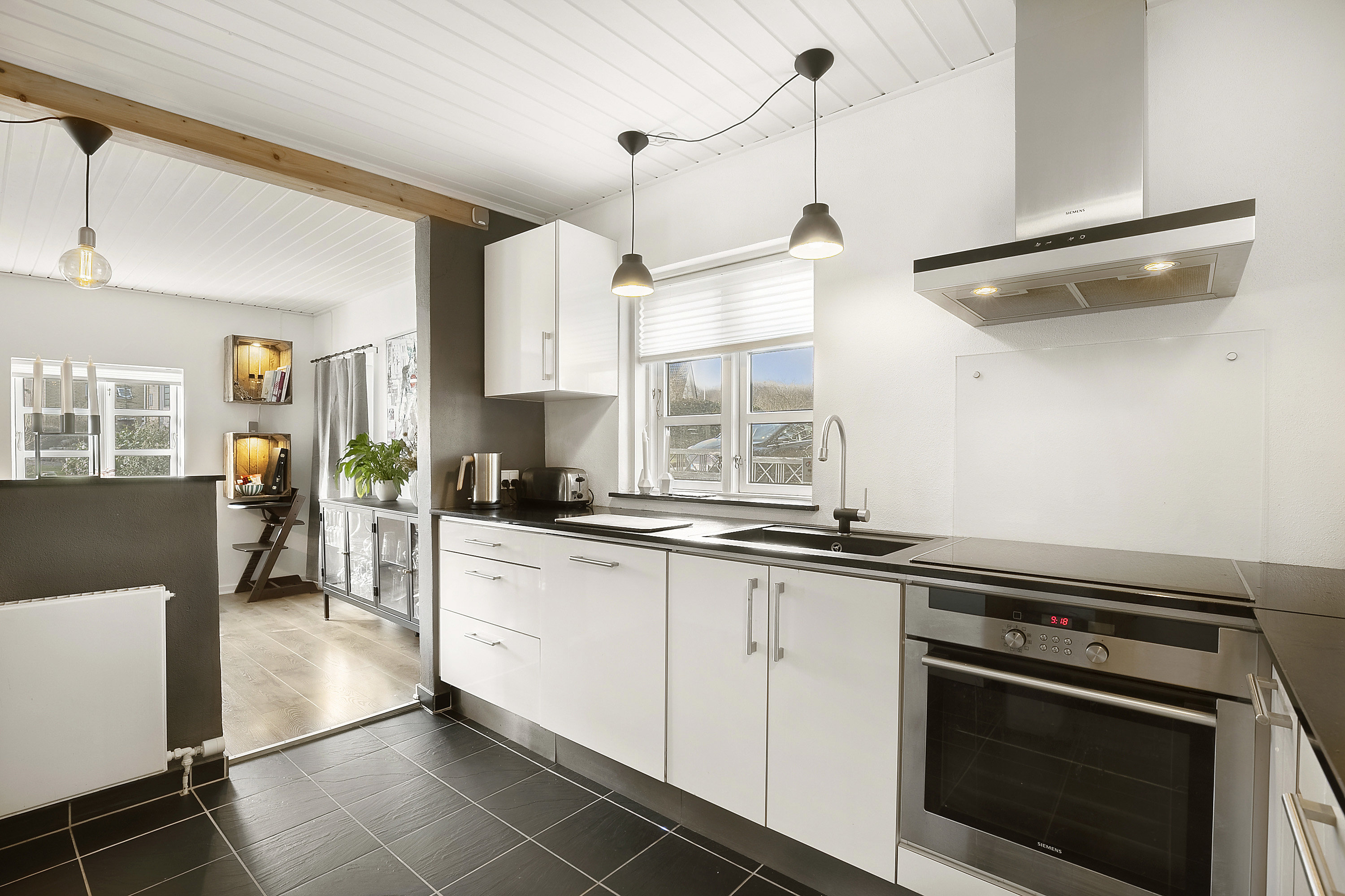 Fremhævet køkken billede i fuldskærmstilstand. Billede af Broløkkevej 39, Sanderum, 5250 Odense SV