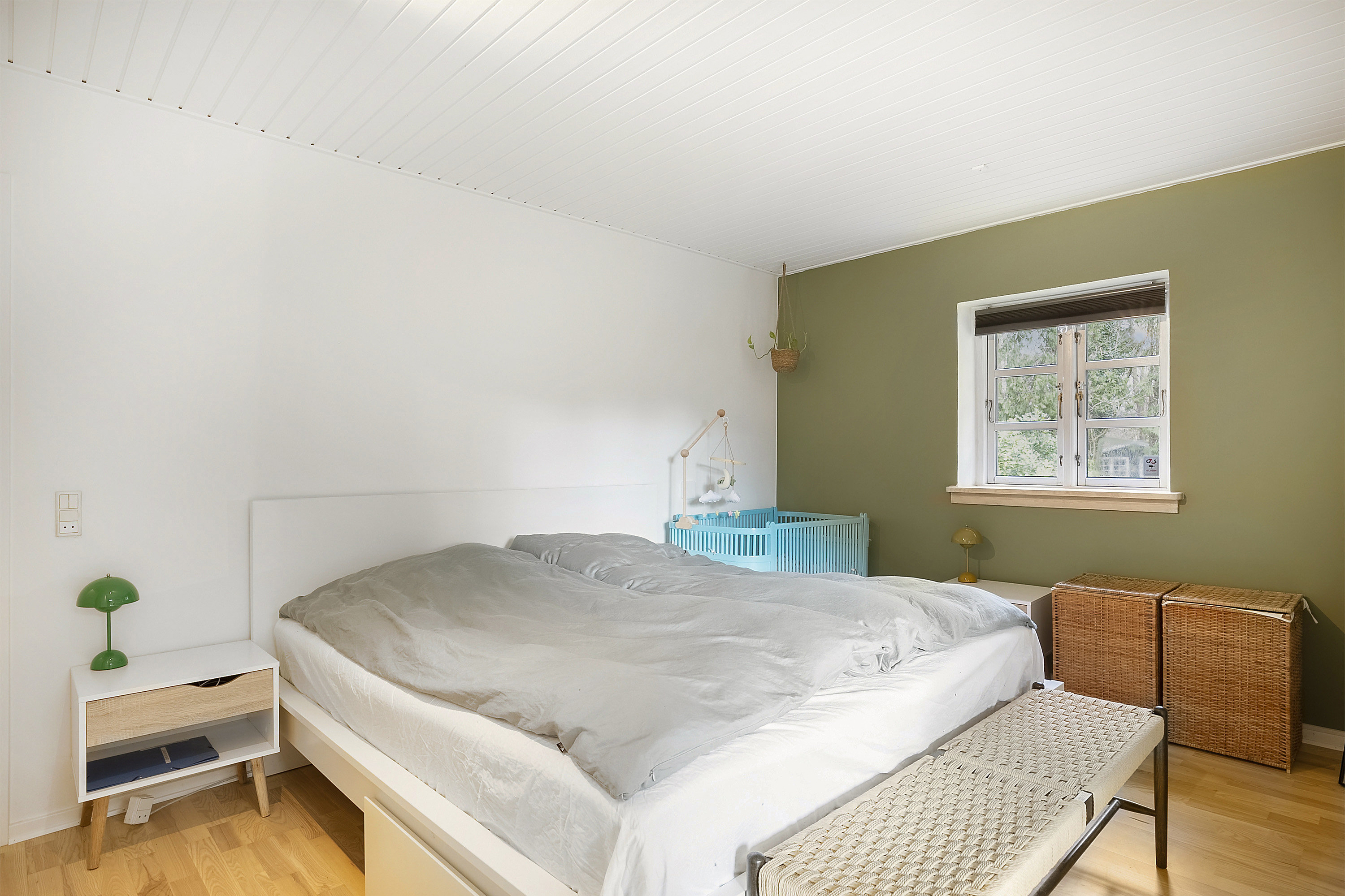 Fremhævet soveværelse billede i fuldskærmstilstand. Billede af Broløkkevej 39, Sanderum, 5250 Odense SV