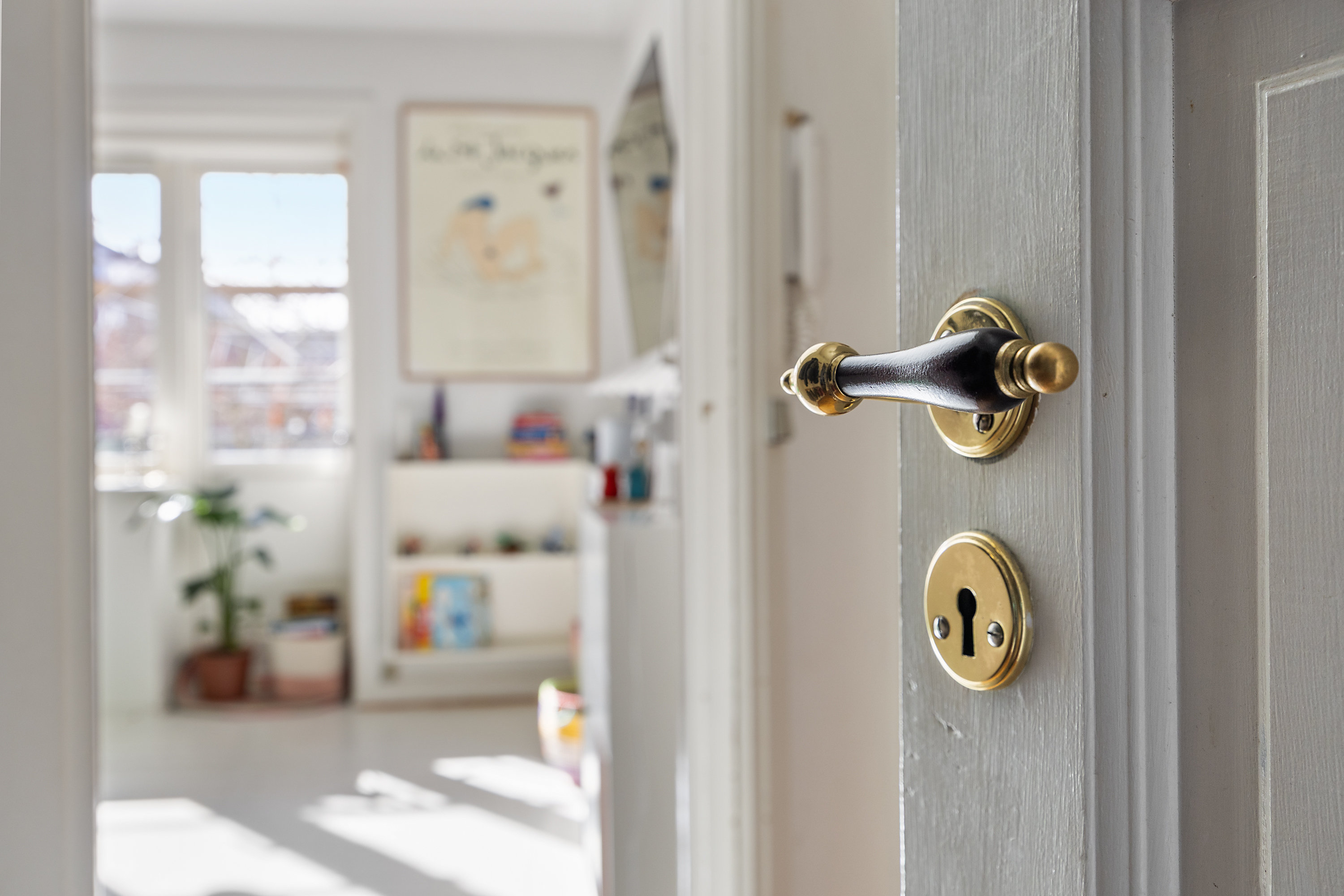 Fremhævet andet billede i fuldskærmstilstand. Billede af Nattergalevej 42, st.. th., 2400 København NV