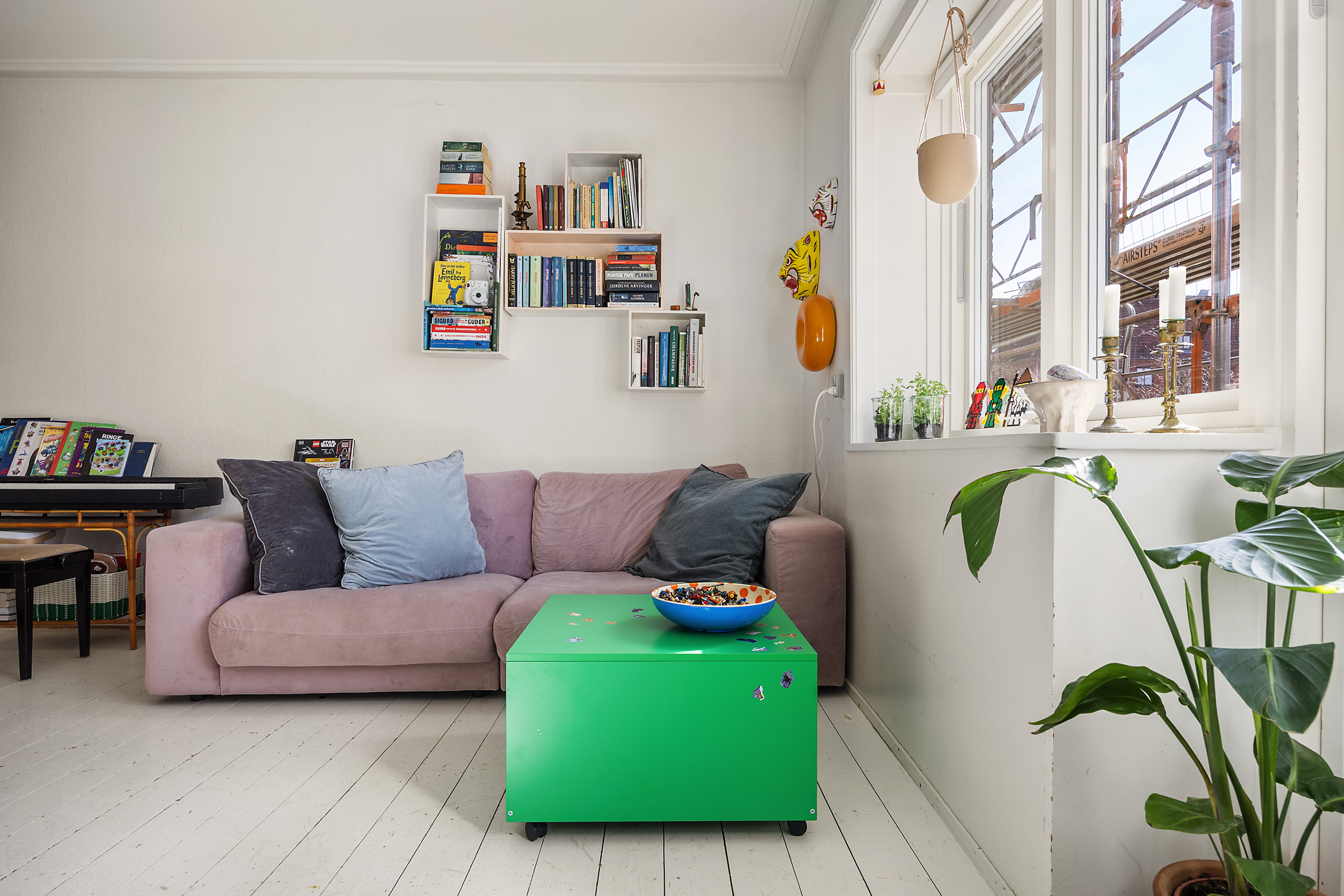 Fremhævet andet billede i fuldskærmstilstand. Billede af Nattergalevej 42, st.. th., 2400 København NV