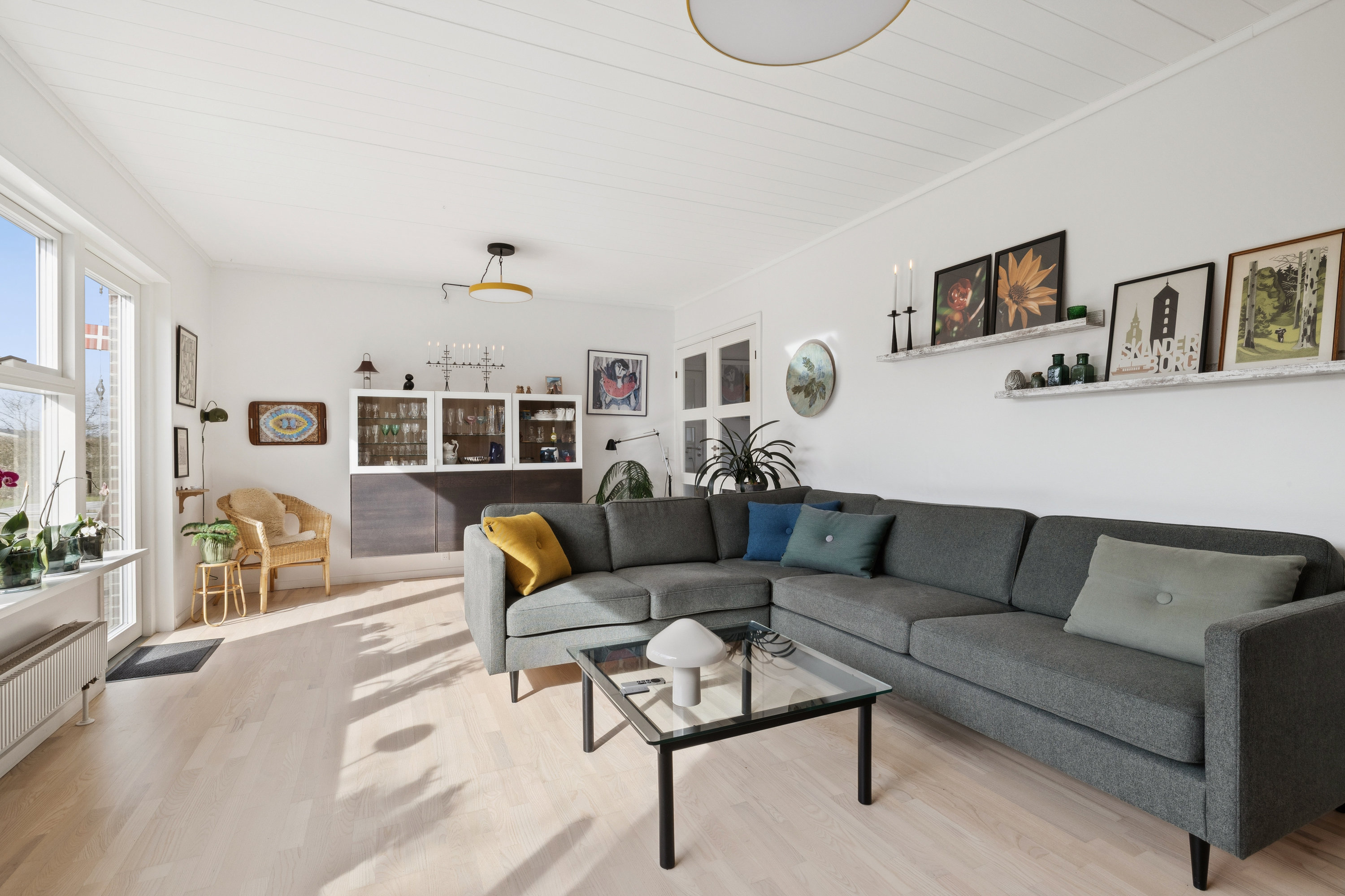 Fremhævet stue billede i fuldskærmstilstand. Billede af Haraldsvej 14, Gram, 8660 Skanderborg