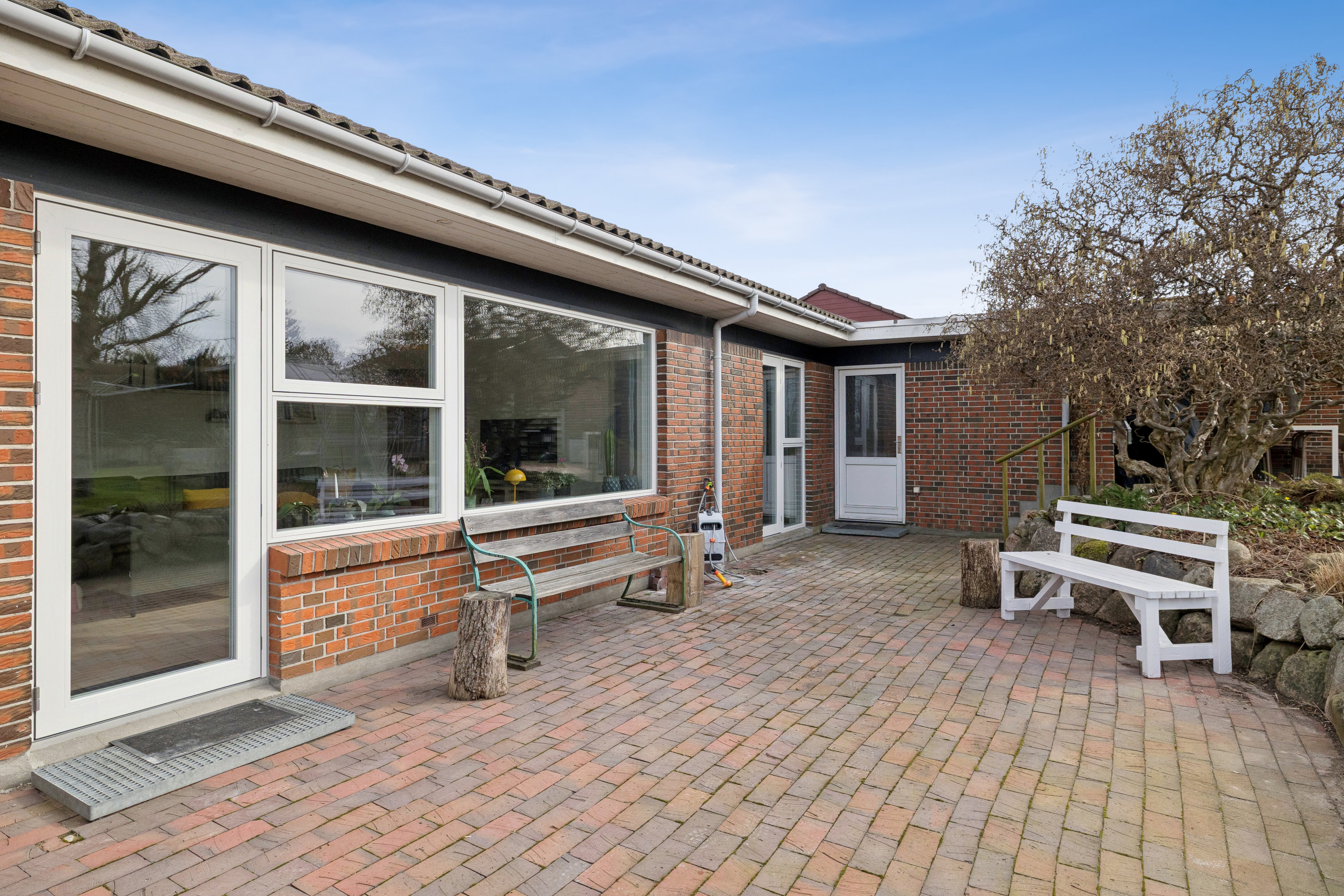 Fremhævet terrasse billede i fuldskærmstilstand. Billede af Haraldsvej 14, Gram, 8660 Skanderborg