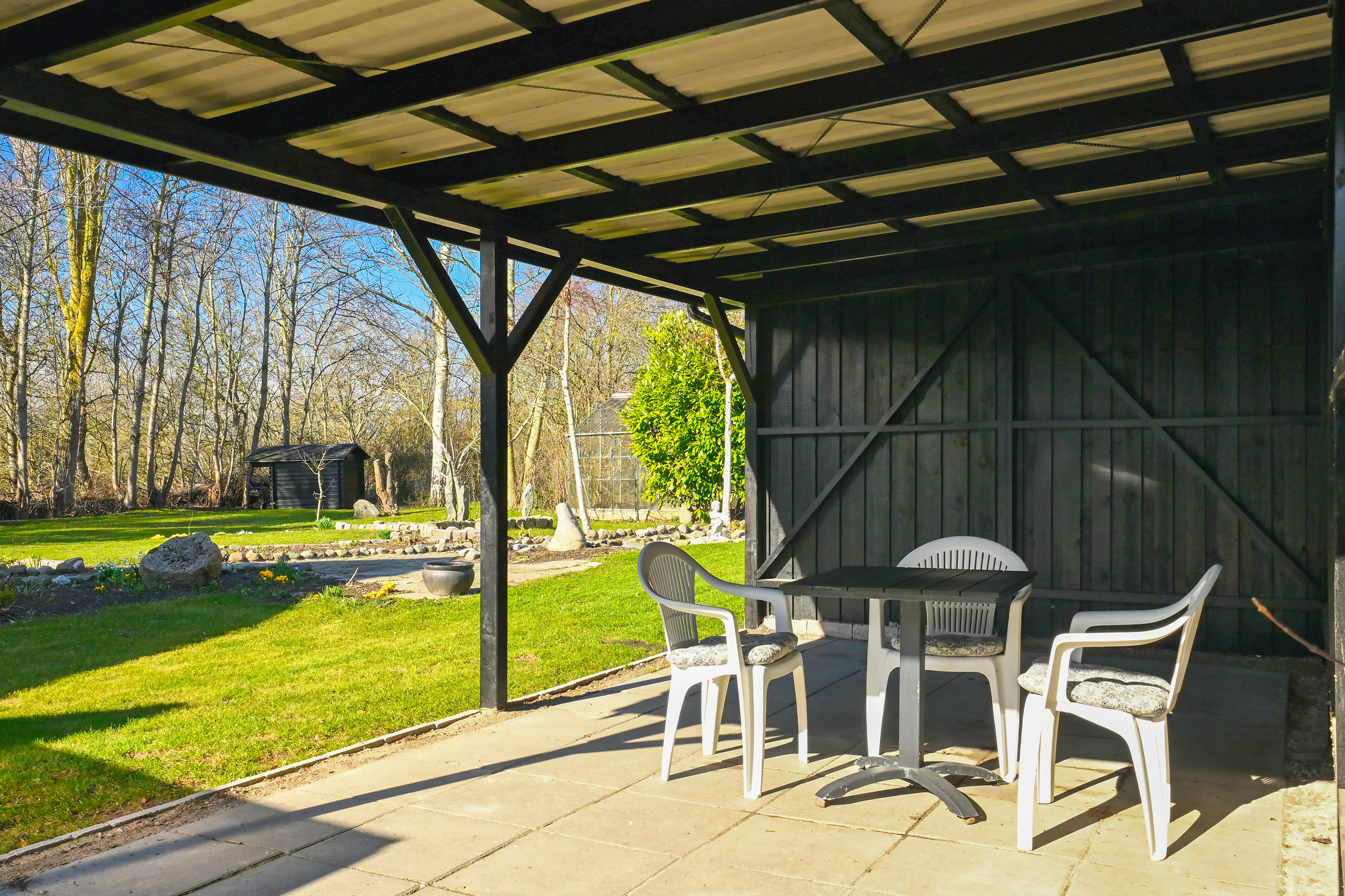 Fremhævet overdækket terrasse billede i fuldskærmstilstand. Billede af Væggerløsevej 13A, 4873 Væggerløse