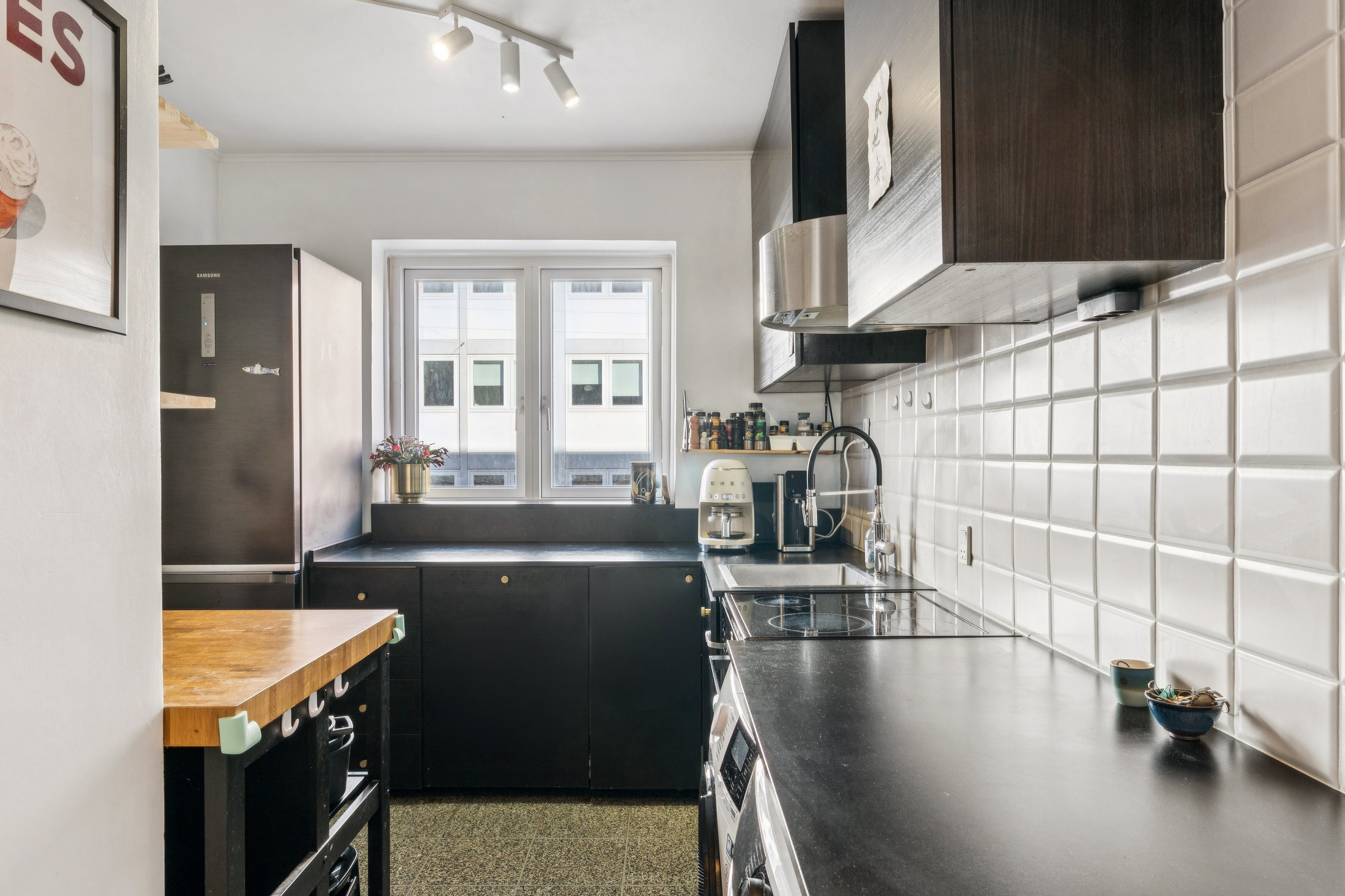 Fremhævet køkken billede i fuldskærmstilstand. Billede af Korsørgade 4, 2. 1., 2100 København Ø