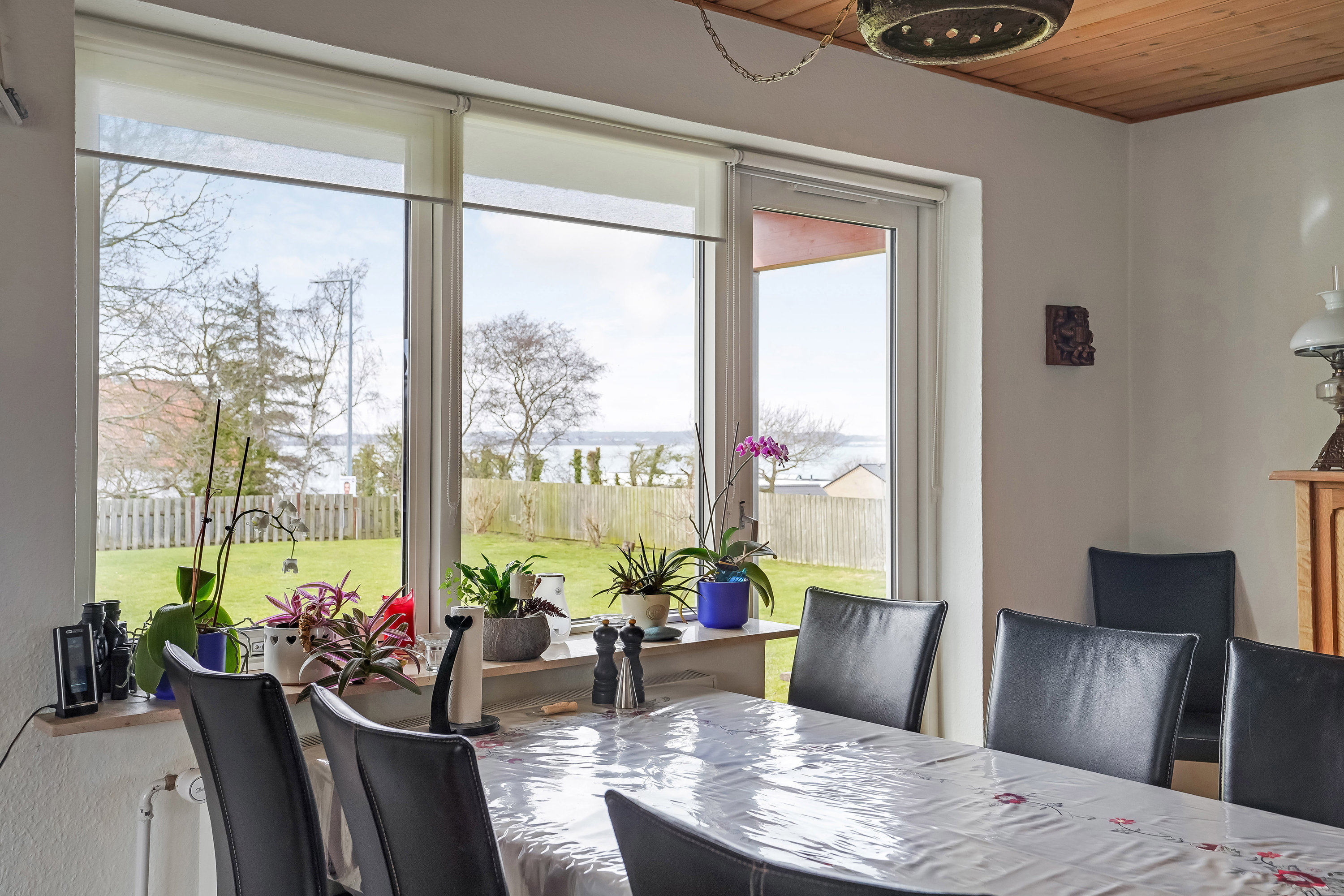 Fremhævet stue billede i fuldskærmstilstand. Billede af Møllebakken 44, Strib, 5500 Middelfart