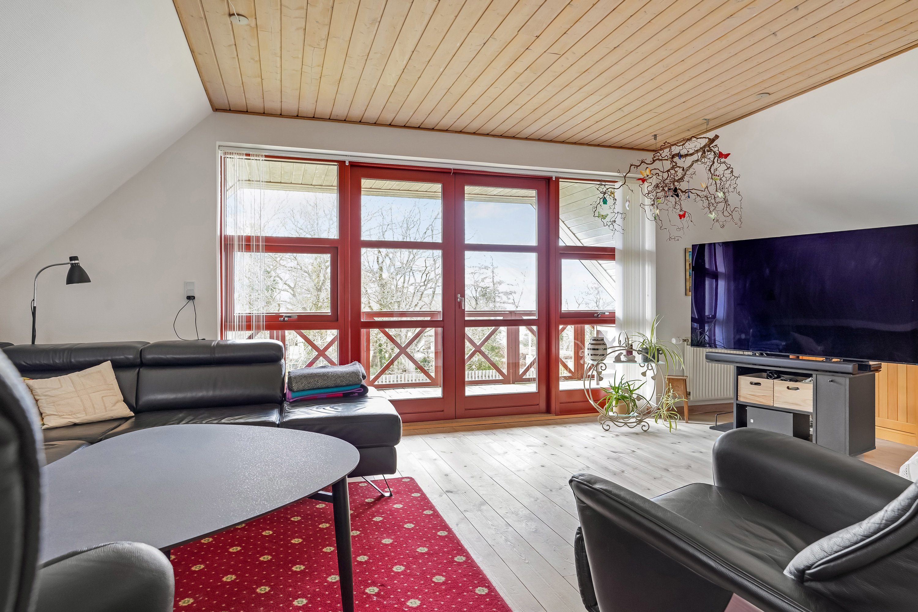 Fremhævet stue billede i fuldskærmstilstand. Billede af Møllebakken 44, Strib, 5500 Middelfart