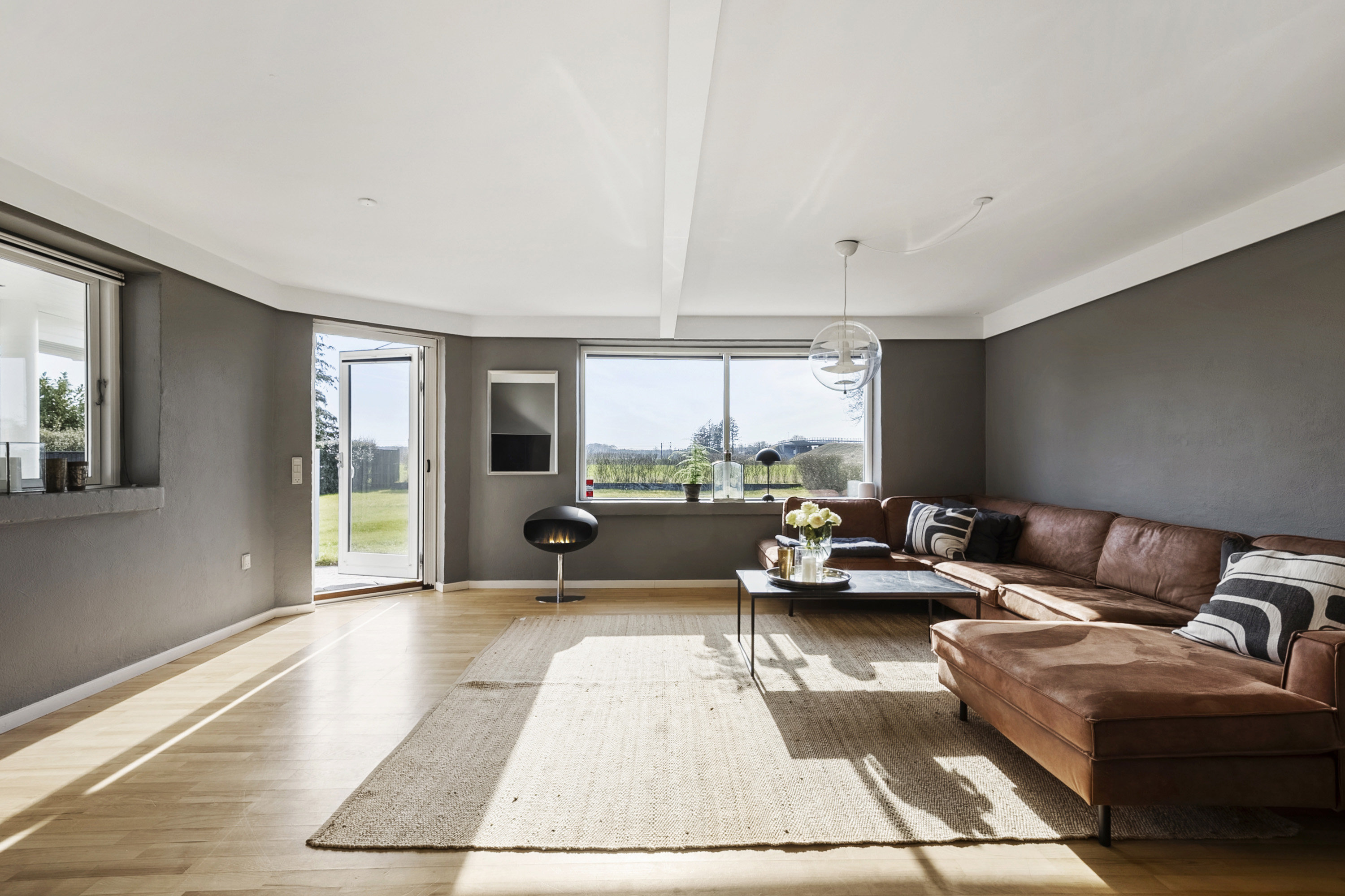 Fremhævet stue billede i fuldskærmstilstand. Billede af Engvej 9, 5550 Langeskov