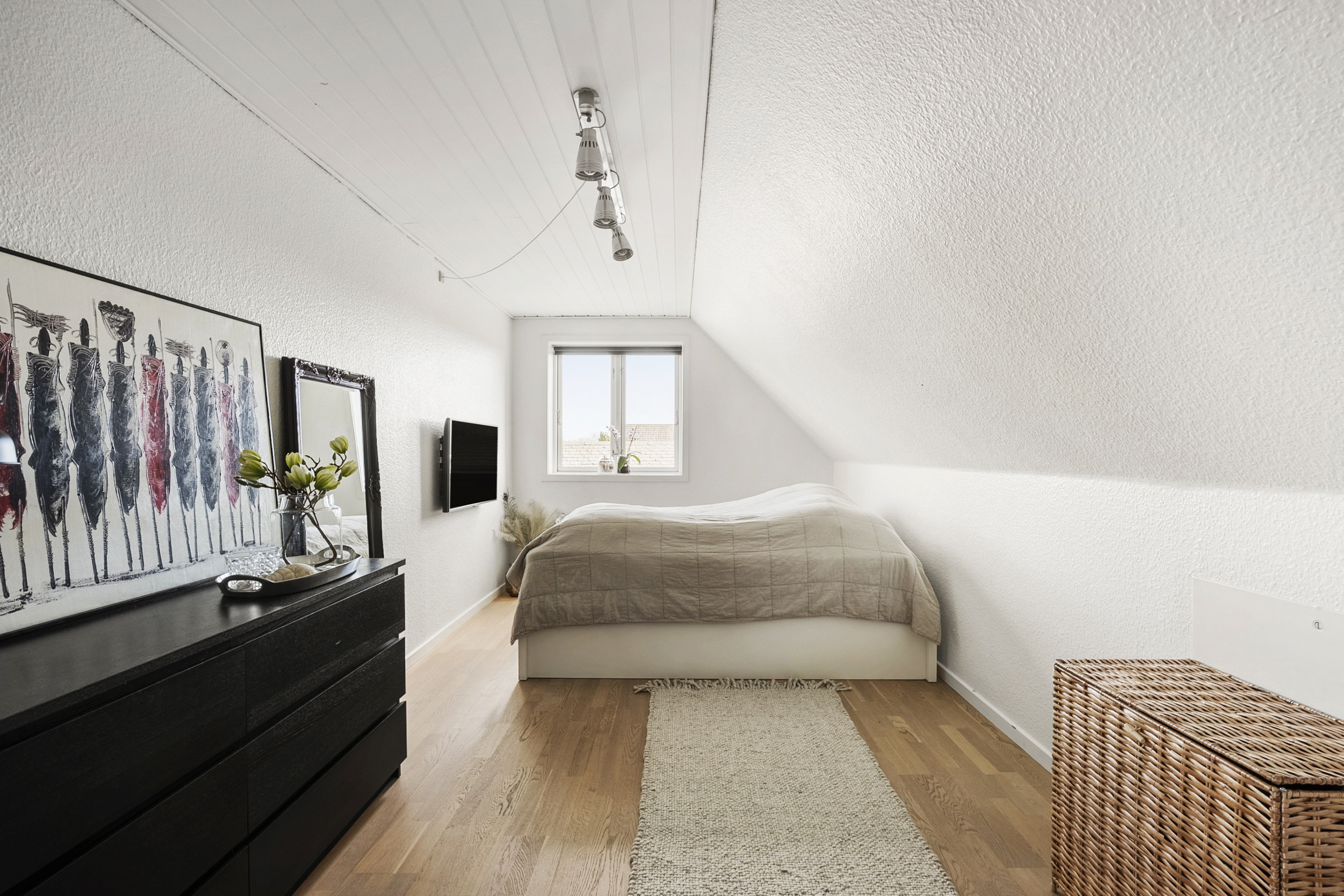 Fremhævet soveværelse billede i fuldskærmstilstand. Billede af Engvej 9, 5550 Langeskov