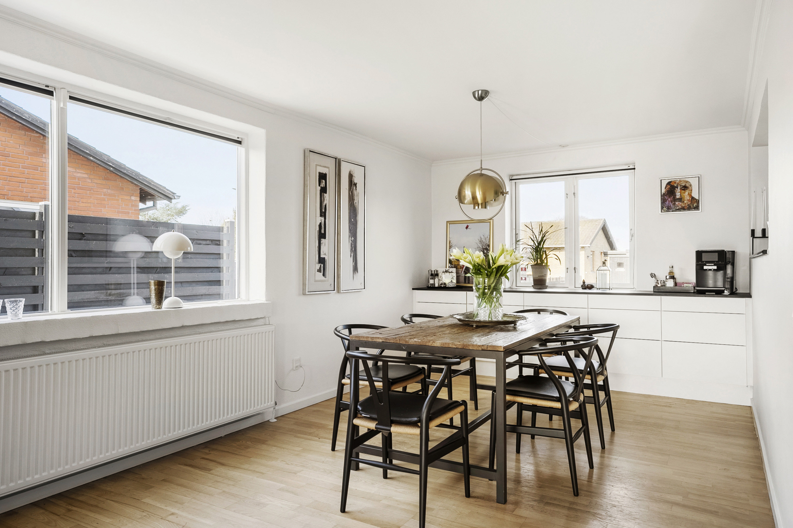 Fremhævet spisestue billede i fuldskærmstilstand. Billede af Engvej 9, 5550 Langeskov