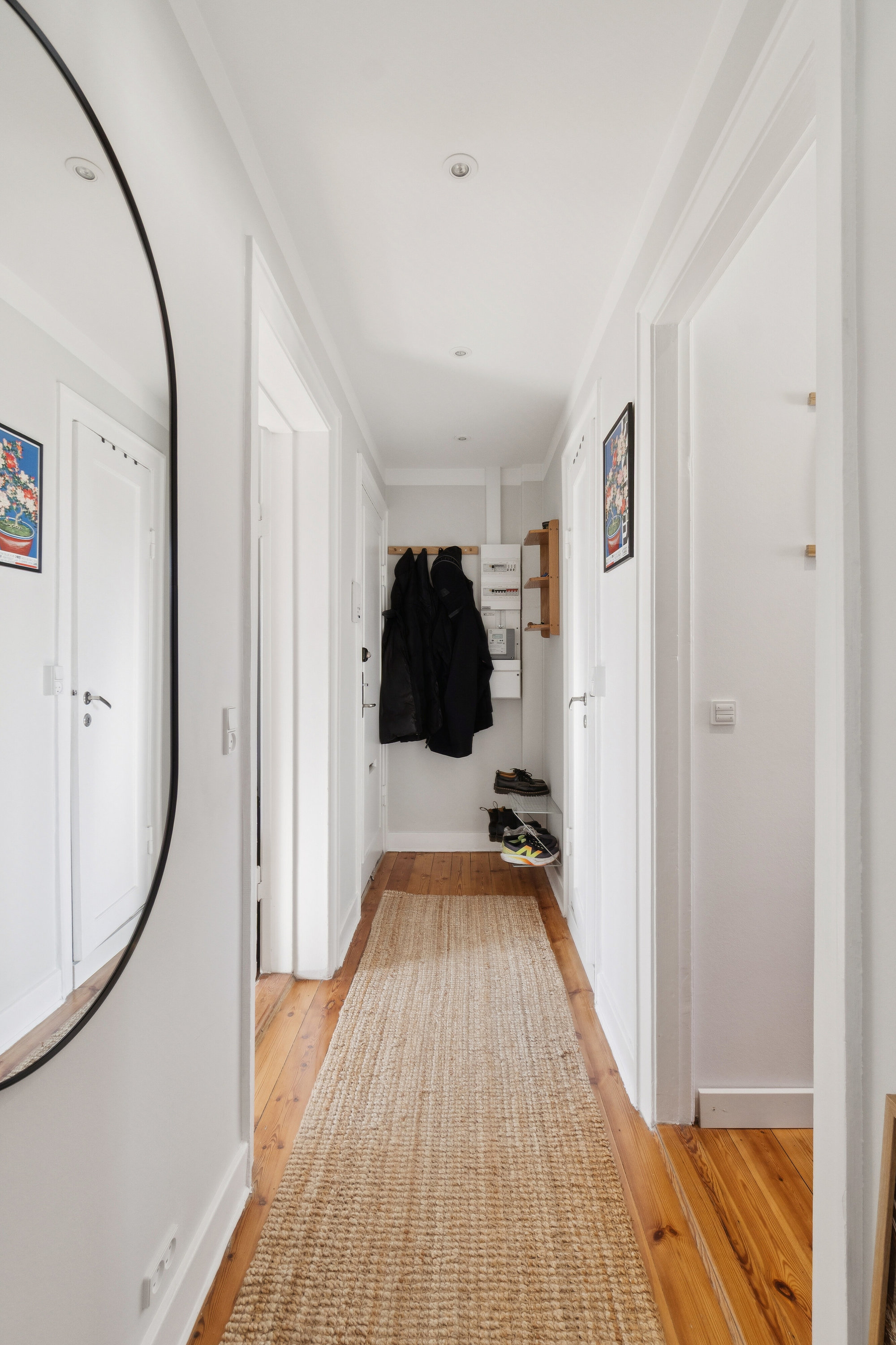 Fremhævet hall billede i fuldskærmstilstand. Billede af Rumæniensgade 12, 4. th., 2300 København S