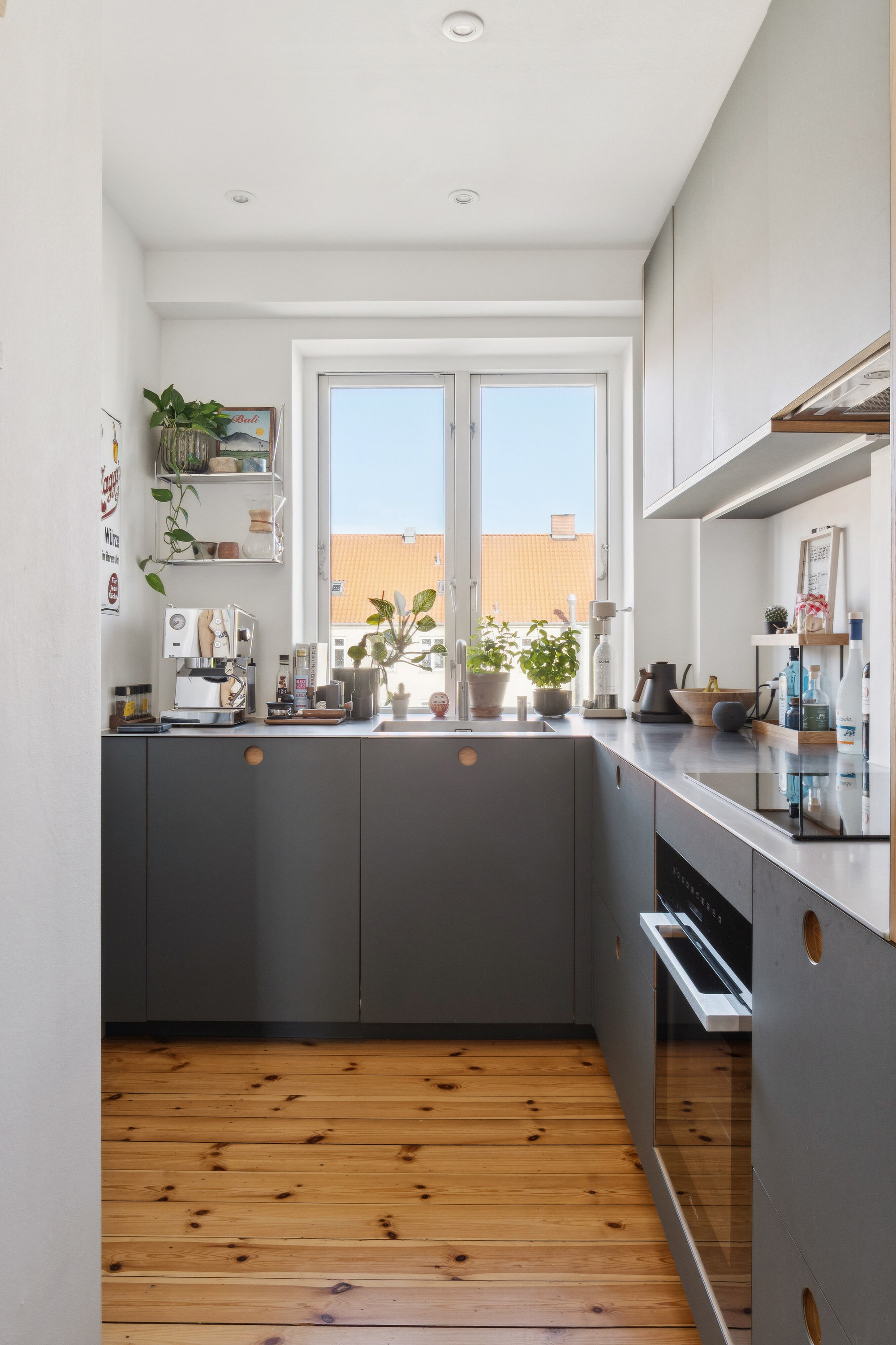 Fremhævet køkken billede i fuldskærmstilstand. Billede af Rumæniensgade 12, 4. th., 2300 København S