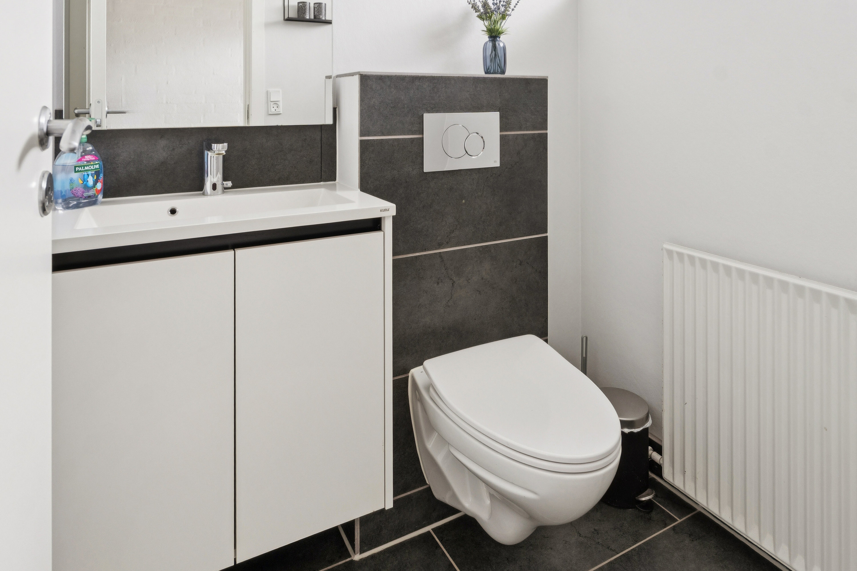 Fremhævet badeværelse billede i fuldskærmstilstand. Billede af Ellemarken 10, 8600 Silkeborg