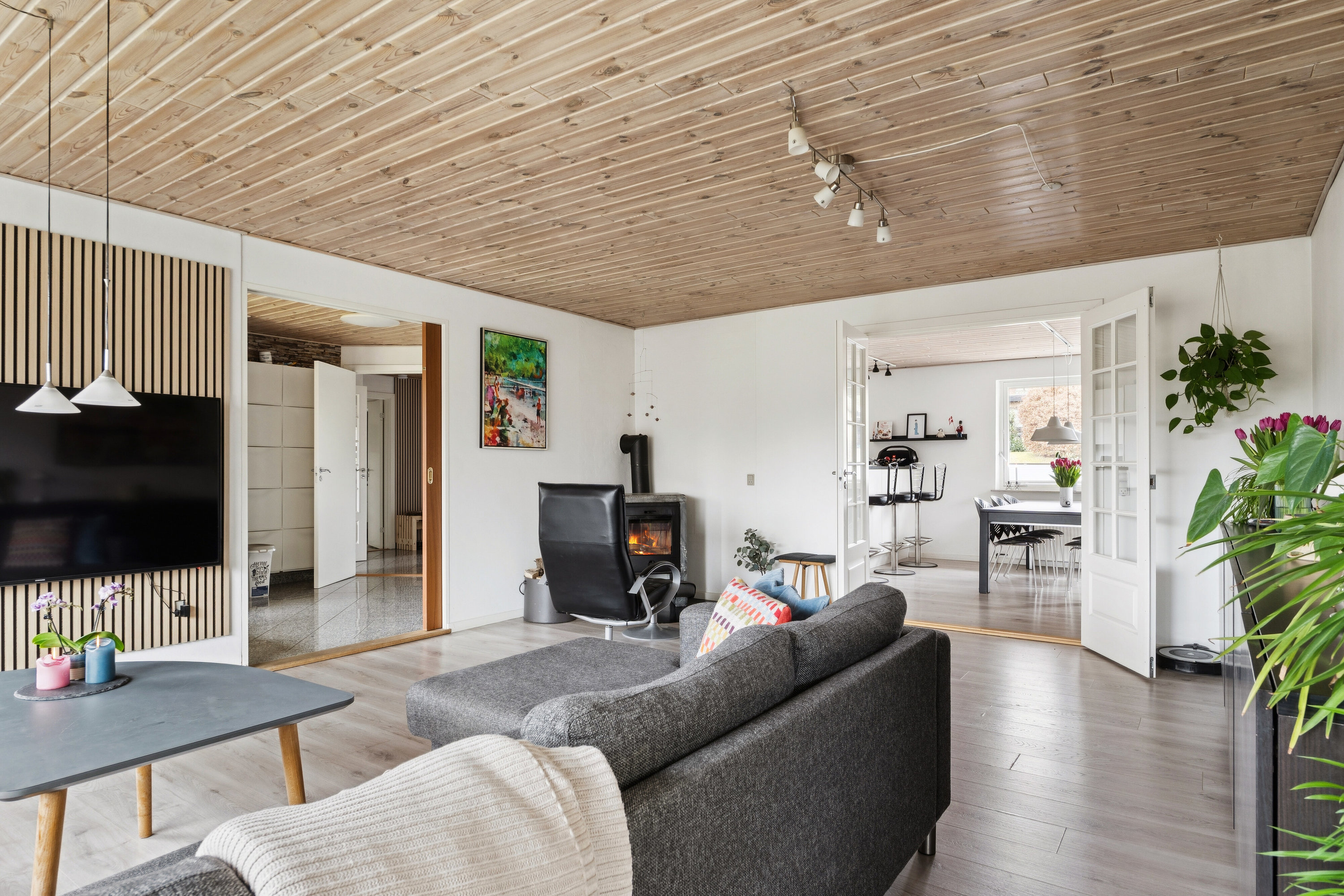 Fremhævet stue billede i fuldskærmstilstand. Billede af Ellemarken 10, 8600 Silkeborg