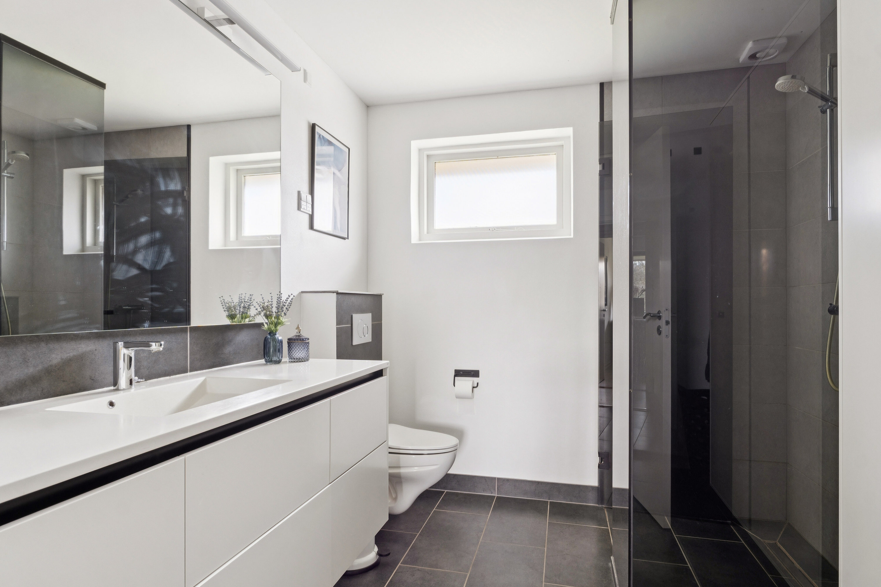 Fremhævet badeværelse billede i fuldskærmstilstand. Billede af Ellemarken 10, 8600 Silkeborg