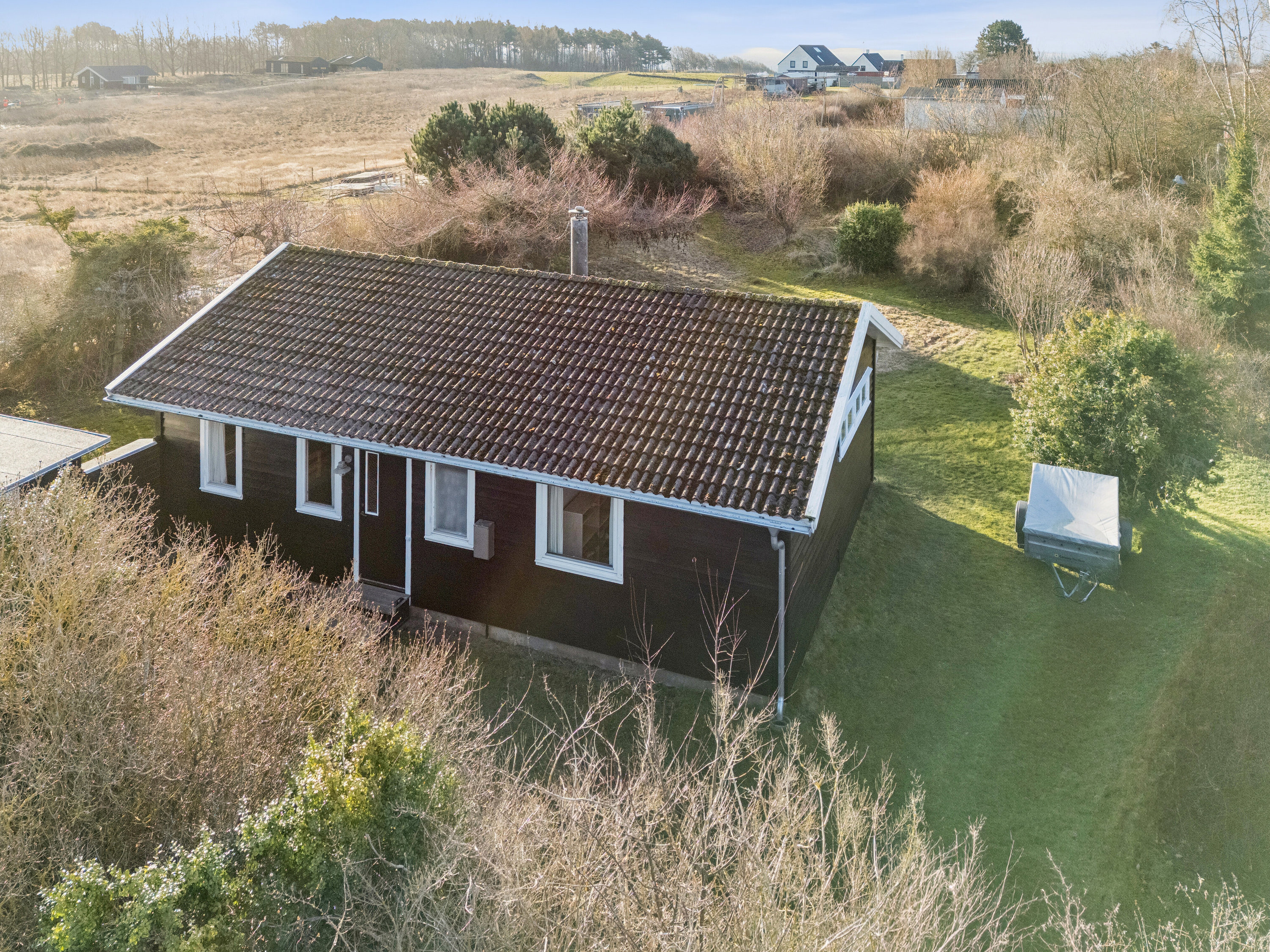 Fremhævet set fra haven billede i fuldskærmstilstand. Billede af Ternevej 12, 4400 Kalundborg