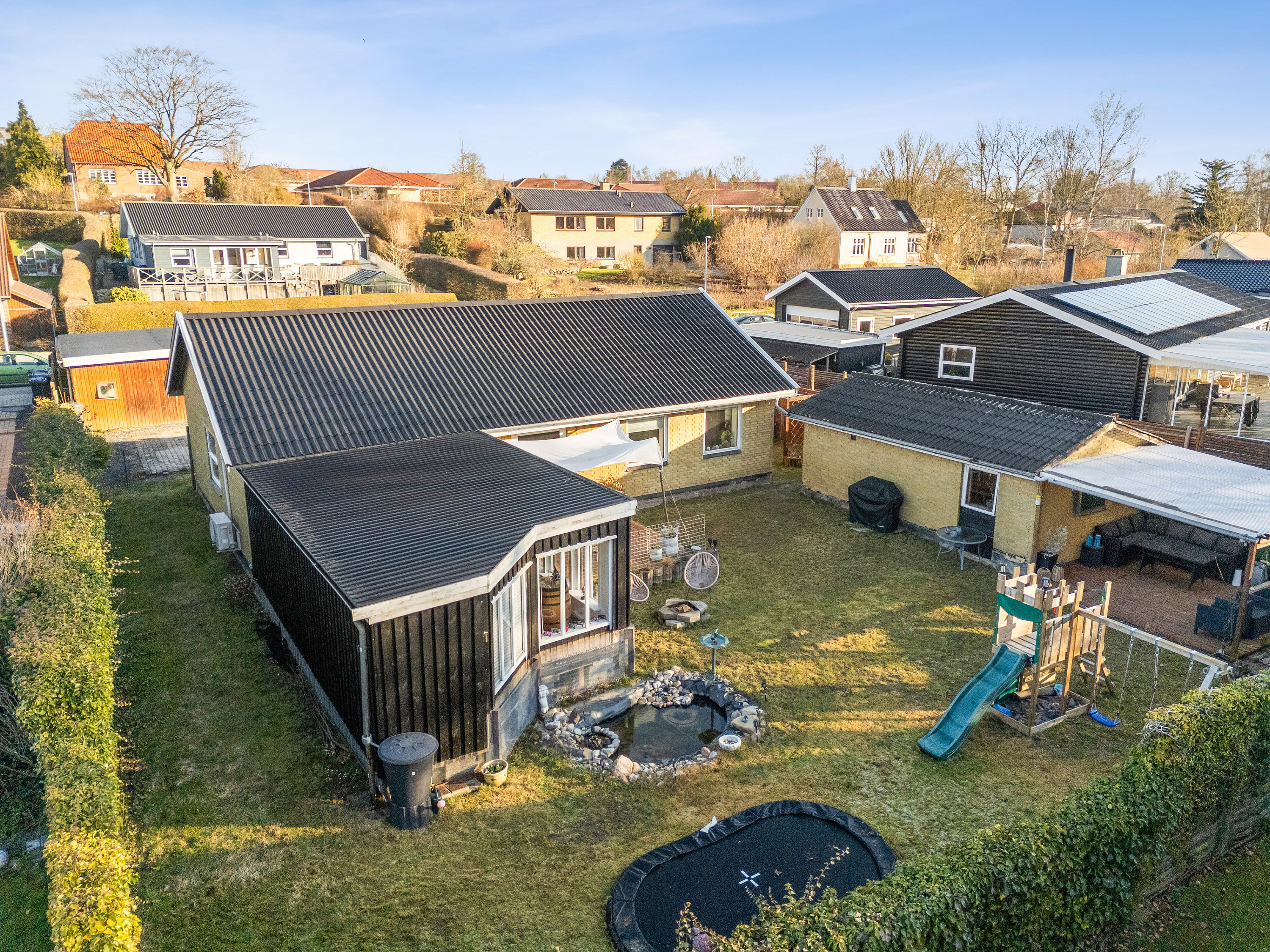 Fremhævet set fra haven billede i fuldskærmstilstand. Billede af Agerhønevej 15B, 4200 Slagelse