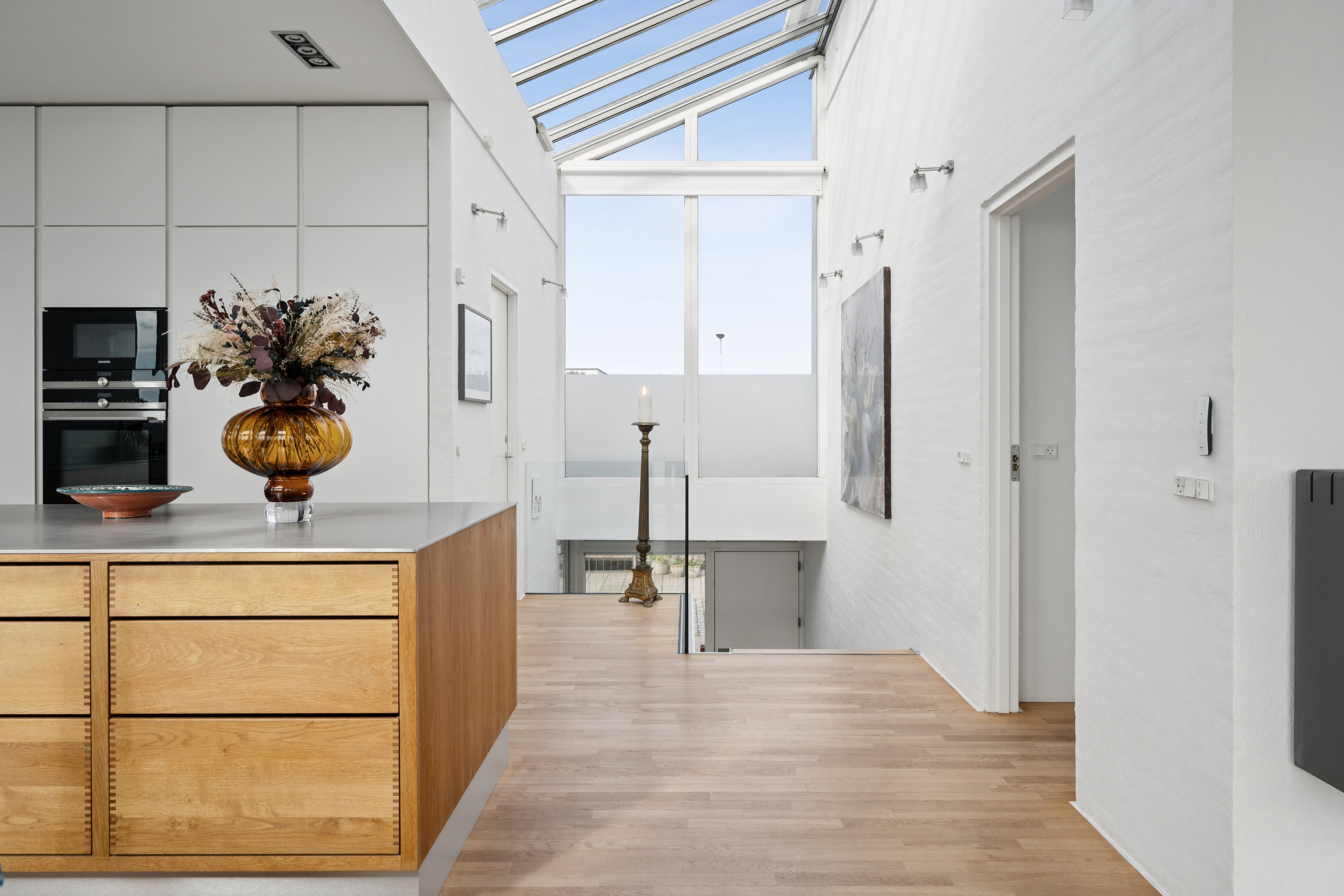 Fremhævet gang billede i fuldskærmstilstand. Billede af Skæring Strandvej 64, 8250 Egå