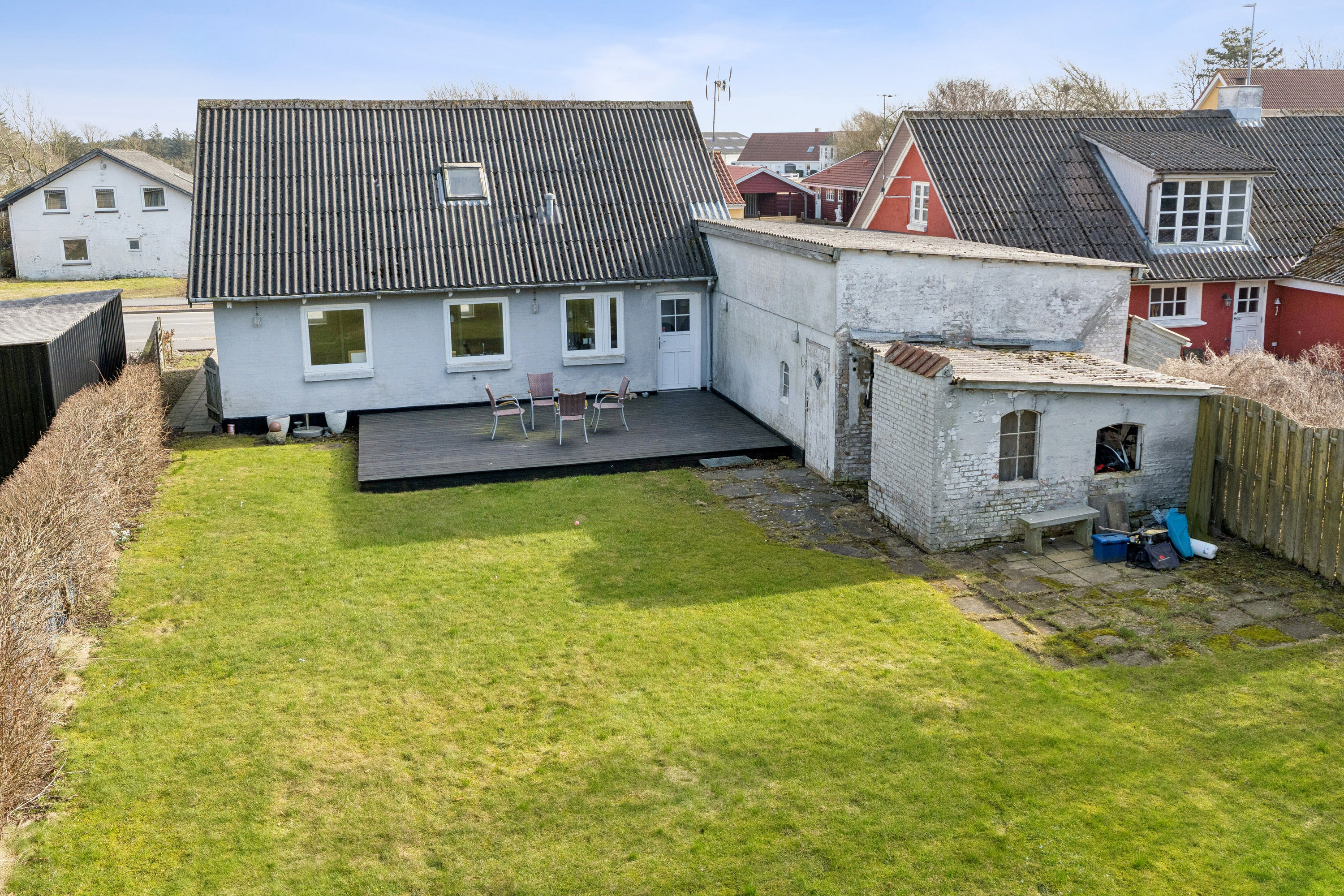 Fremhævet set fra haven billede i fuldskærmstilstand. Billede af Løkkensvej 756, Sdr Rubjerg, 9480 Løkken