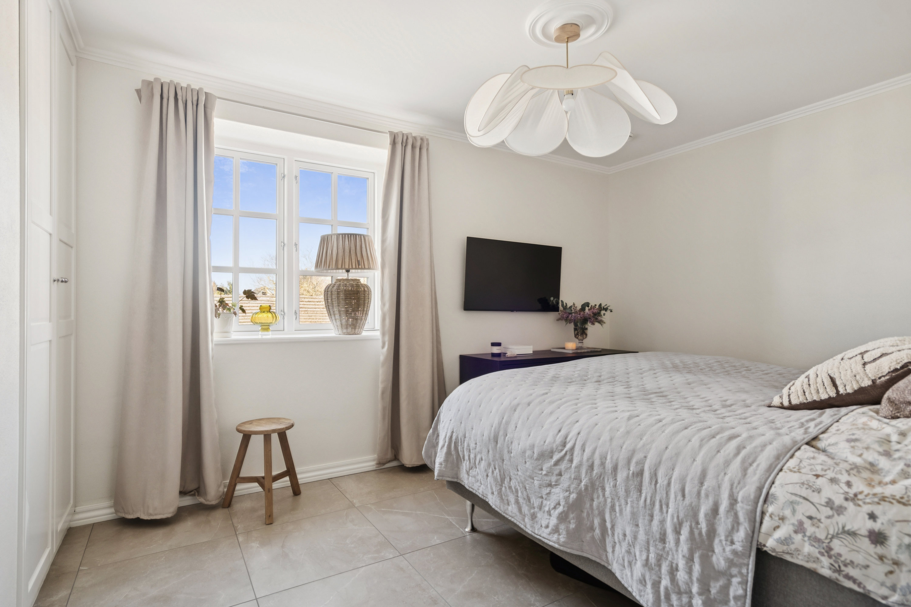 Fremhævet værelse billede i fuldskærmstilstand. Billede af Rødkælkevej 2, 9400 Nørresundby