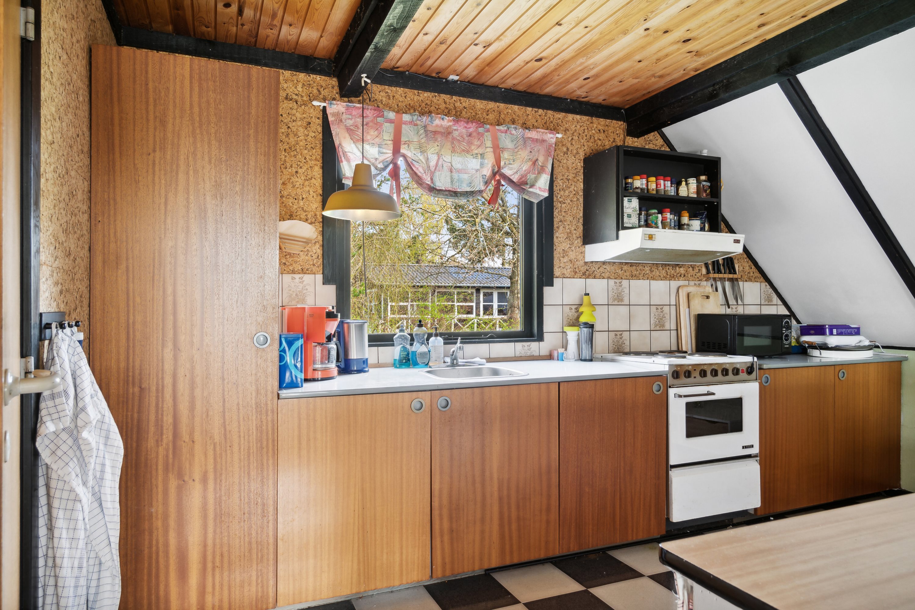 Fremhævet køkken billede i fuldskærmstilstand. Billede af Søholmen 3, Klint, 4500 Nykøbing Sj