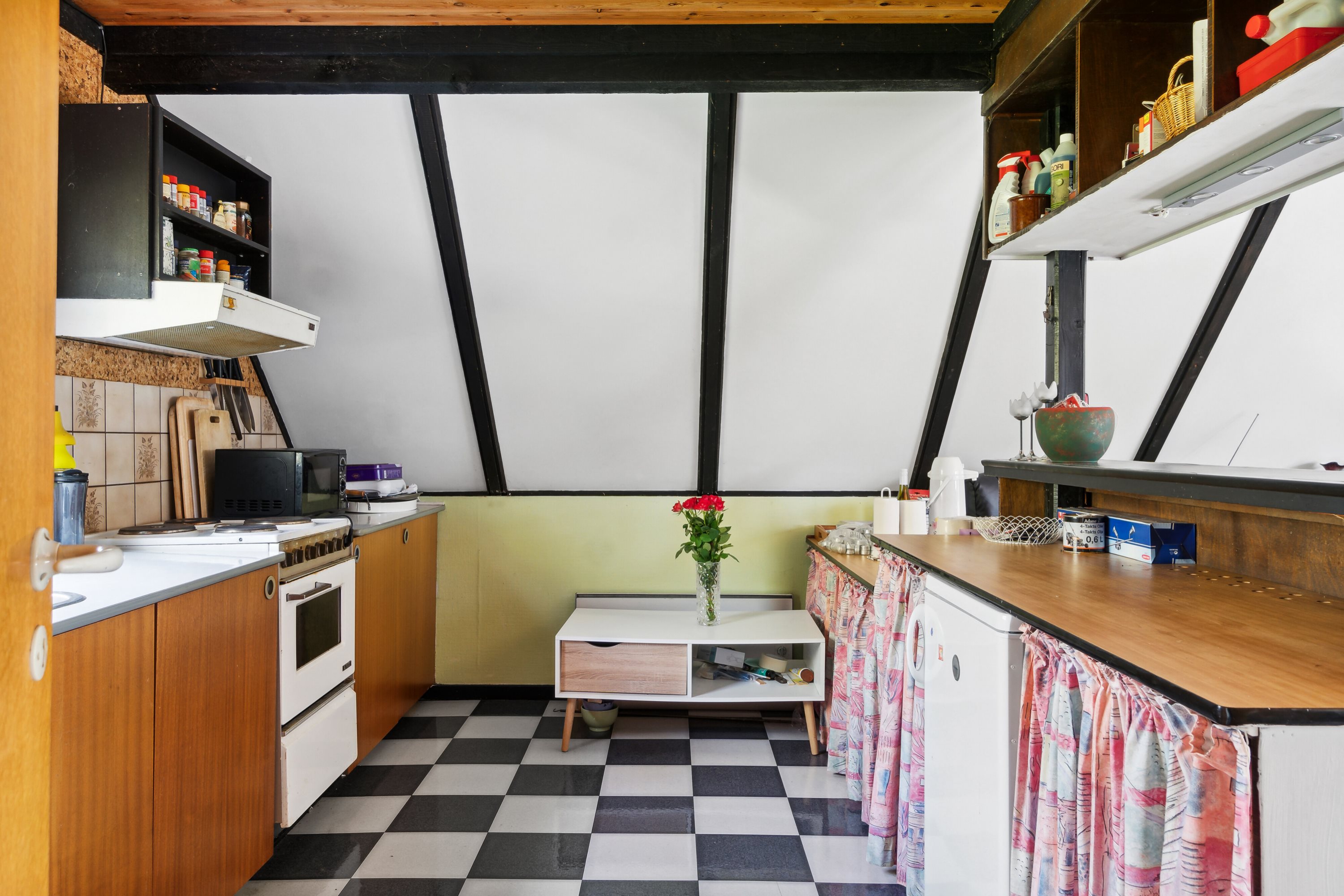 Fremhævet køkken billede i fuldskærmstilstand. Billede af Søholmen 3, Klint, 4500 Nykøbing Sj