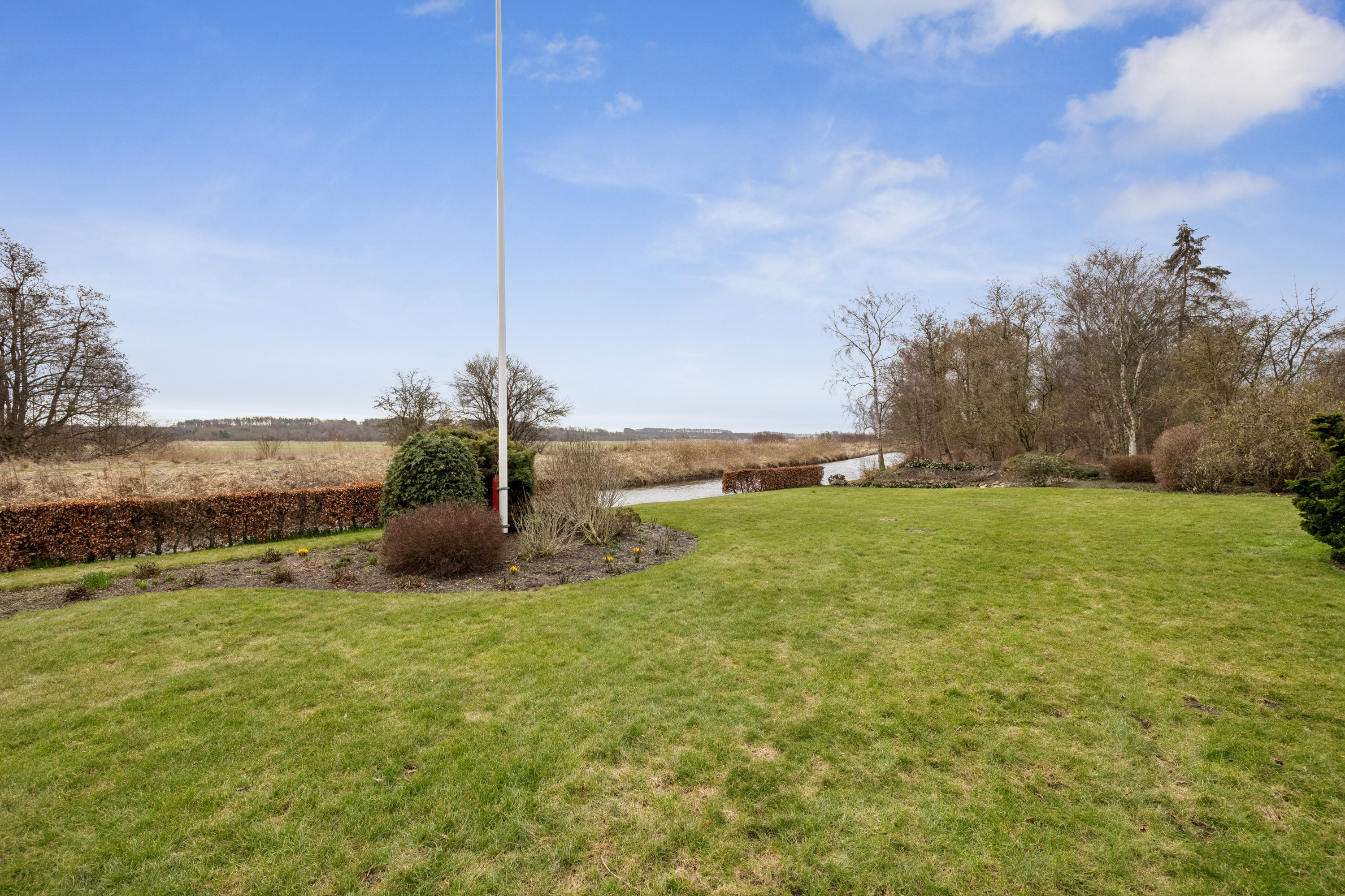 Fremhævet have billede i fuldskærmstilstand. Billede af Kanalvej 71, Ginnerup, 8500 Grenaa