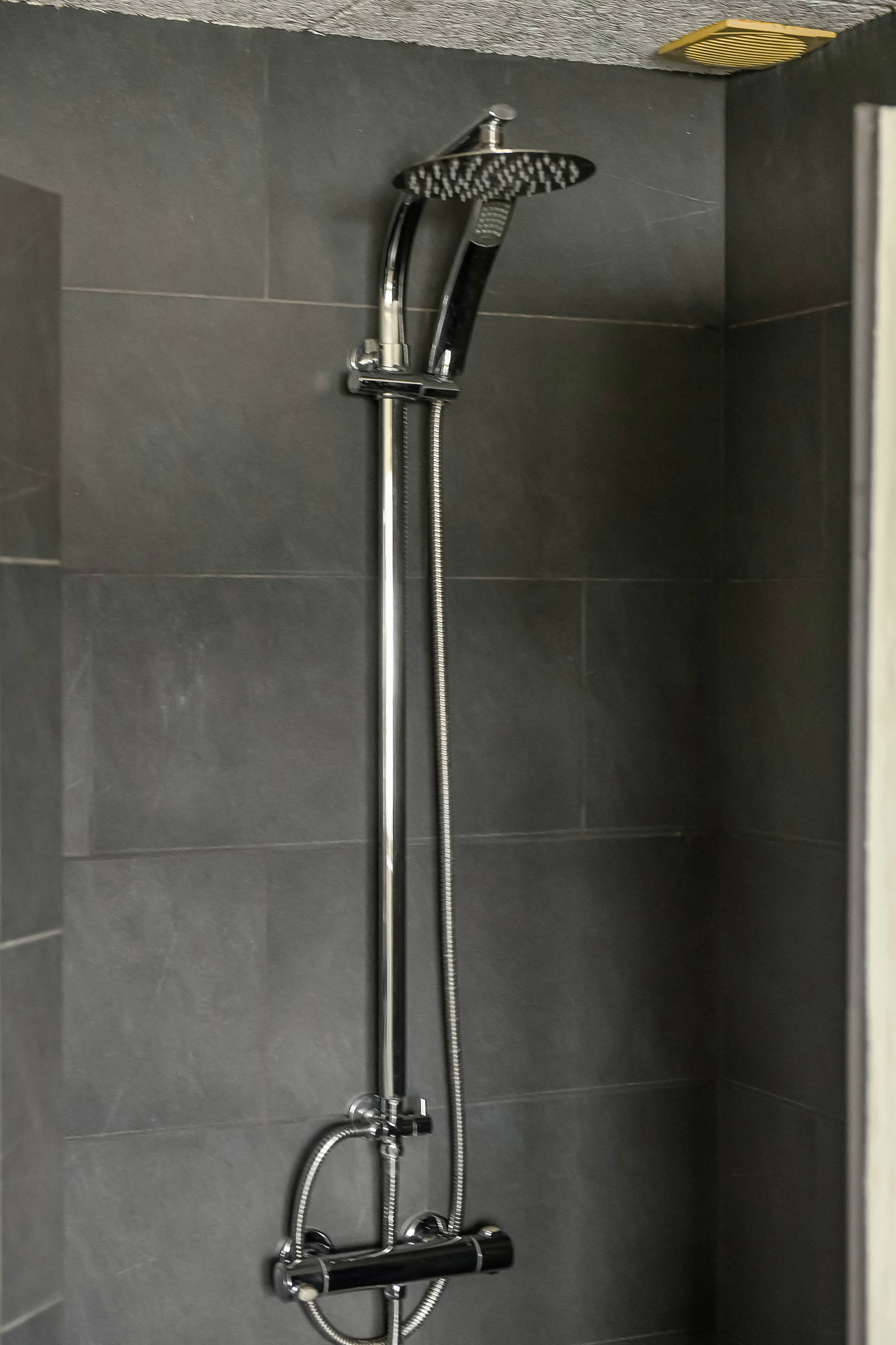 Fremhævet badeværelse billede i fuldskærmstilstand. Billede af Solbakken 13, 7260 Sønder Omme