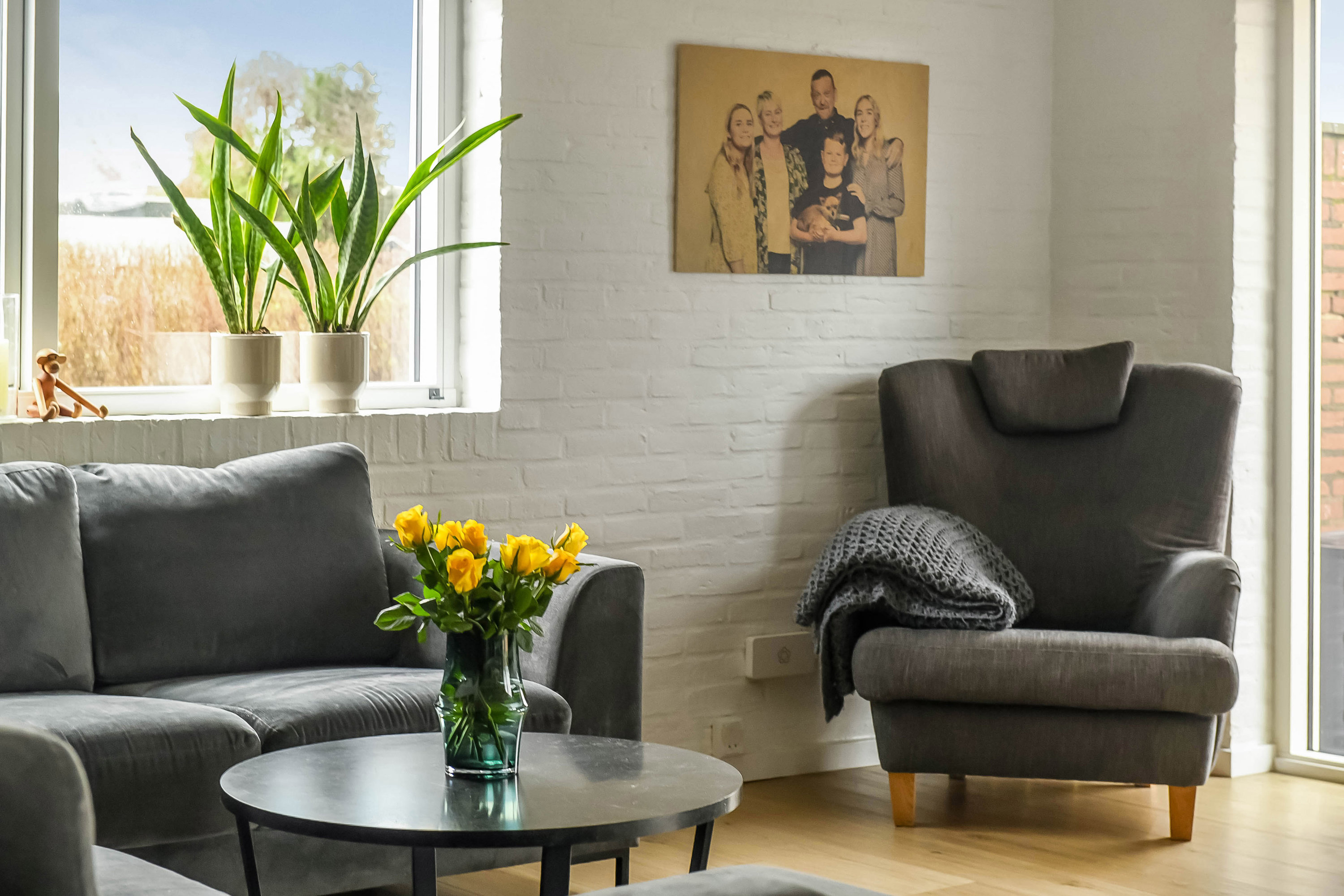 Fremhævet stue billede i fuldskærmstilstand. Billede af Solbakken 13, 7260 Sønder Omme