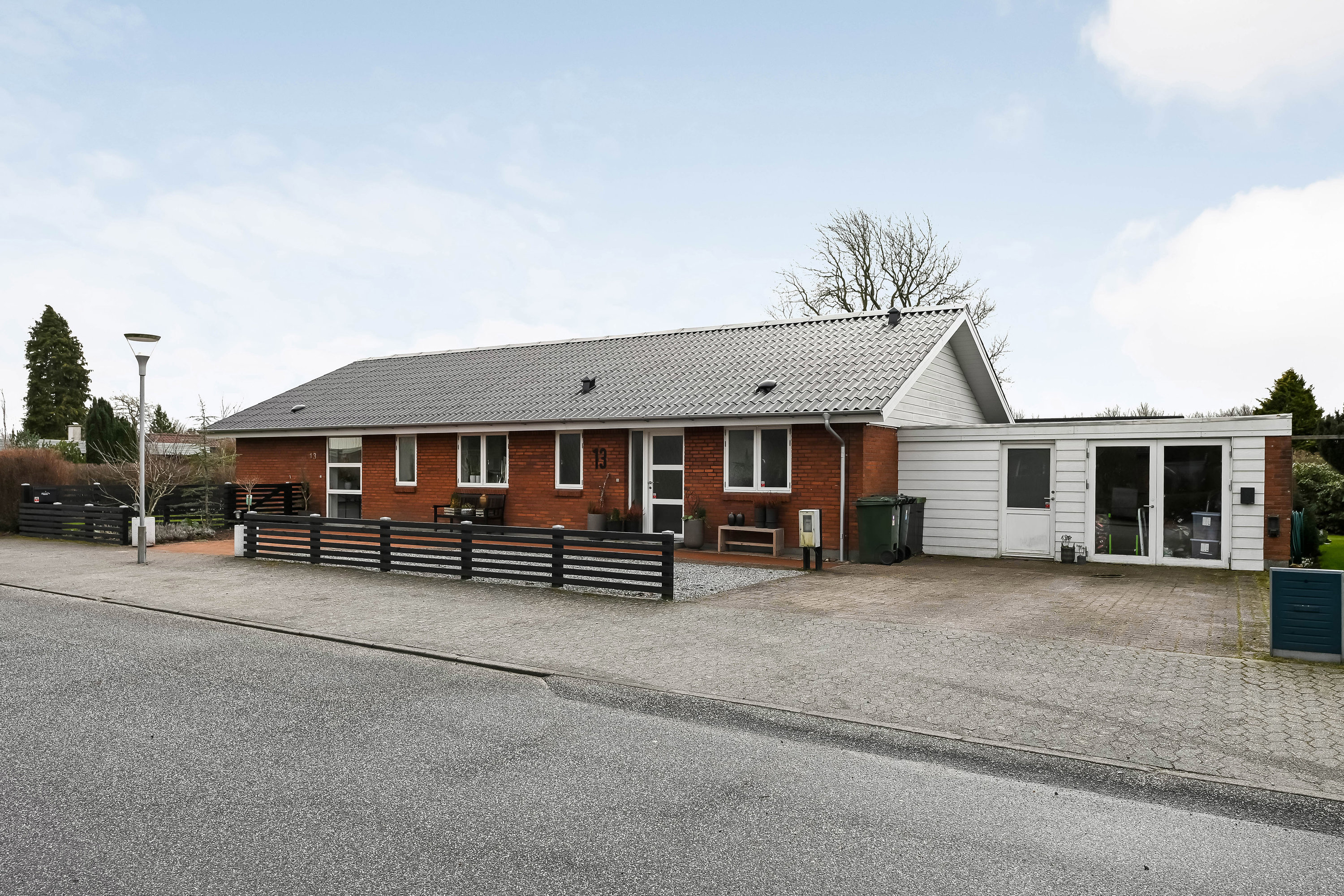 Fremhævet ejendommen billede i fuldskærmstilstand. Billede af Solbakken 13, 7260 Sønder Omme