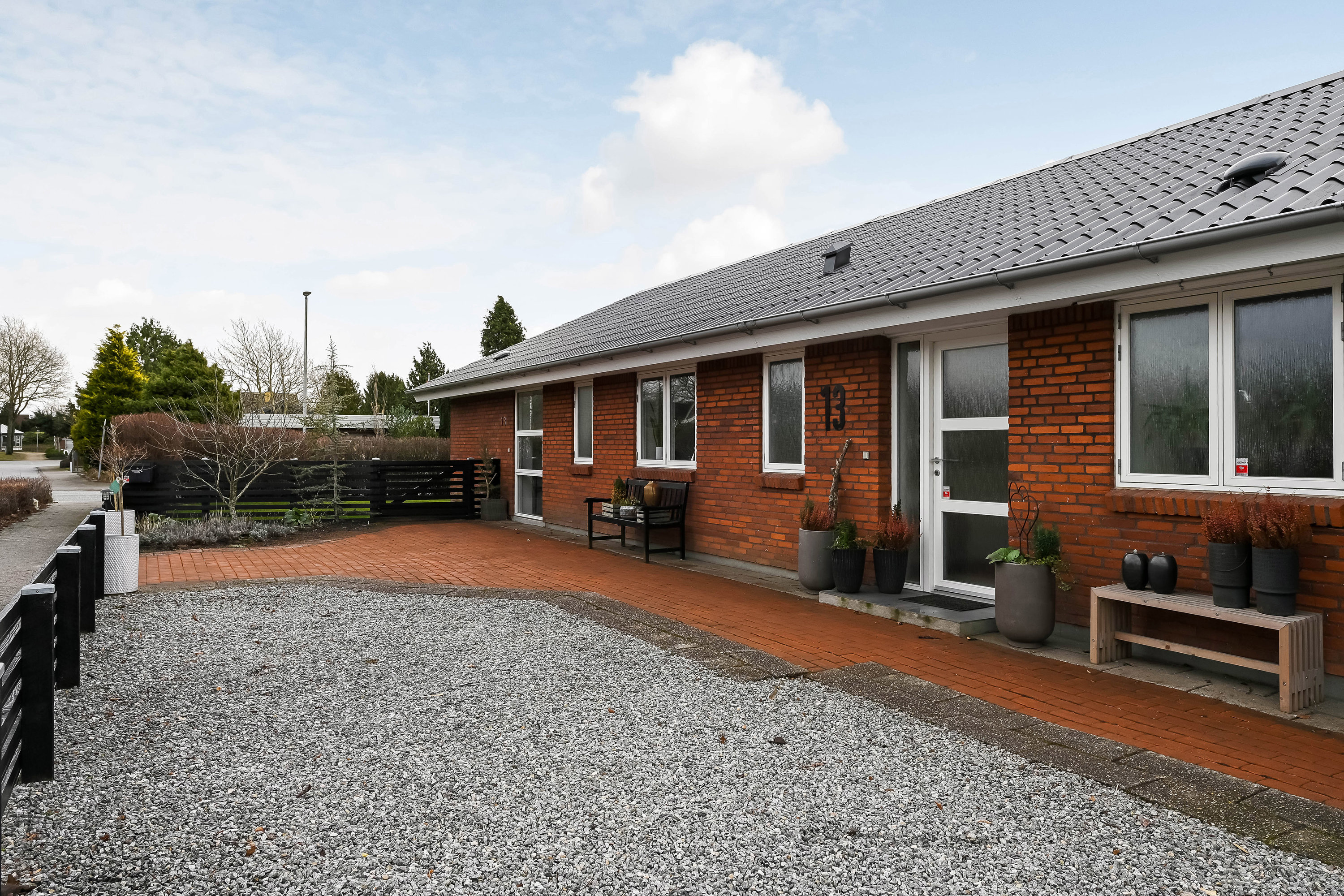 Fremhævet ejendommen billede i fuldskærmstilstand. Billede af Solbakken 13, 7260 Sønder Omme