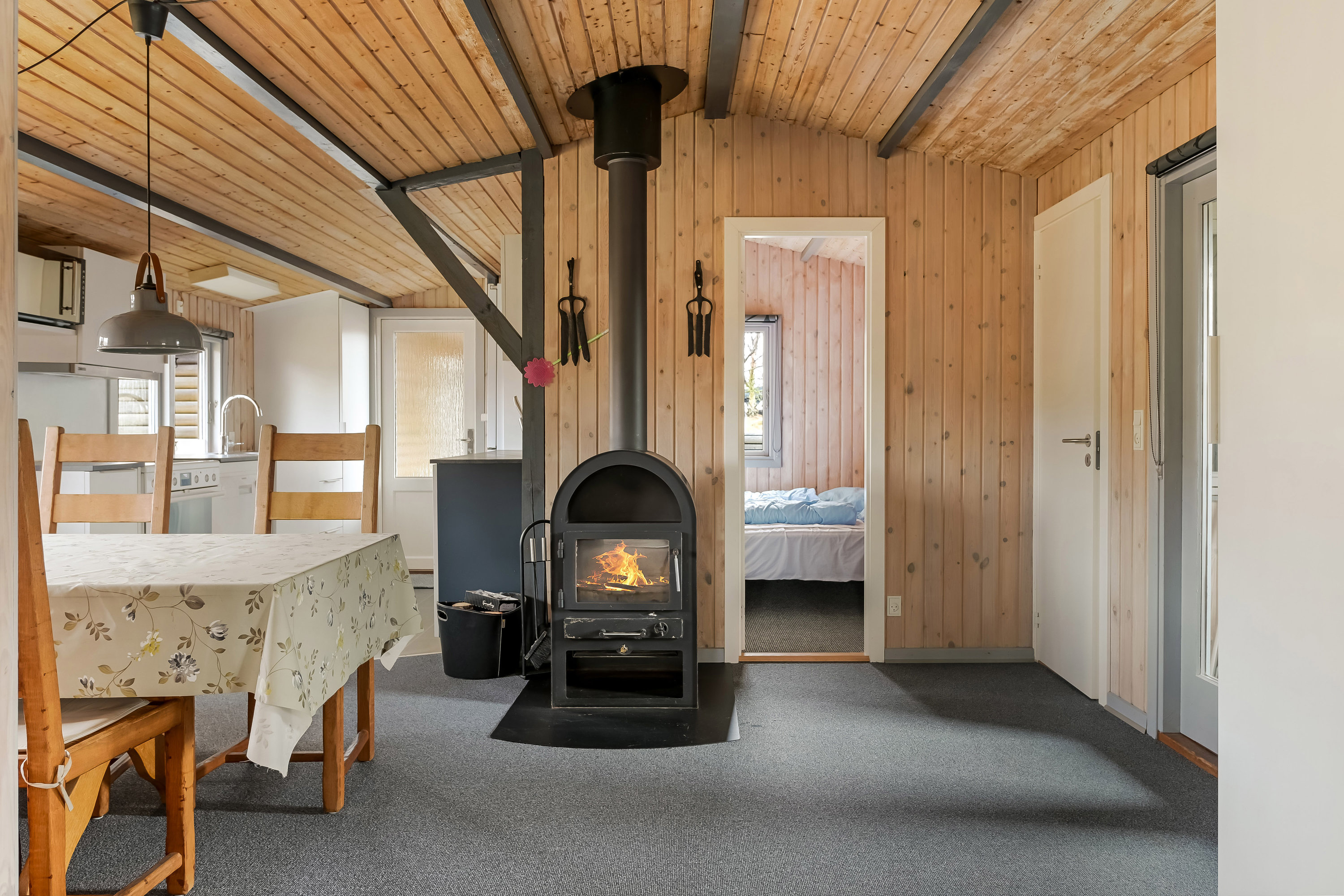 Fremhævet køkken billede i fuldskærmstilstand. Billede af Ved Bavnen 6, Sønderho, 6720 Fanø