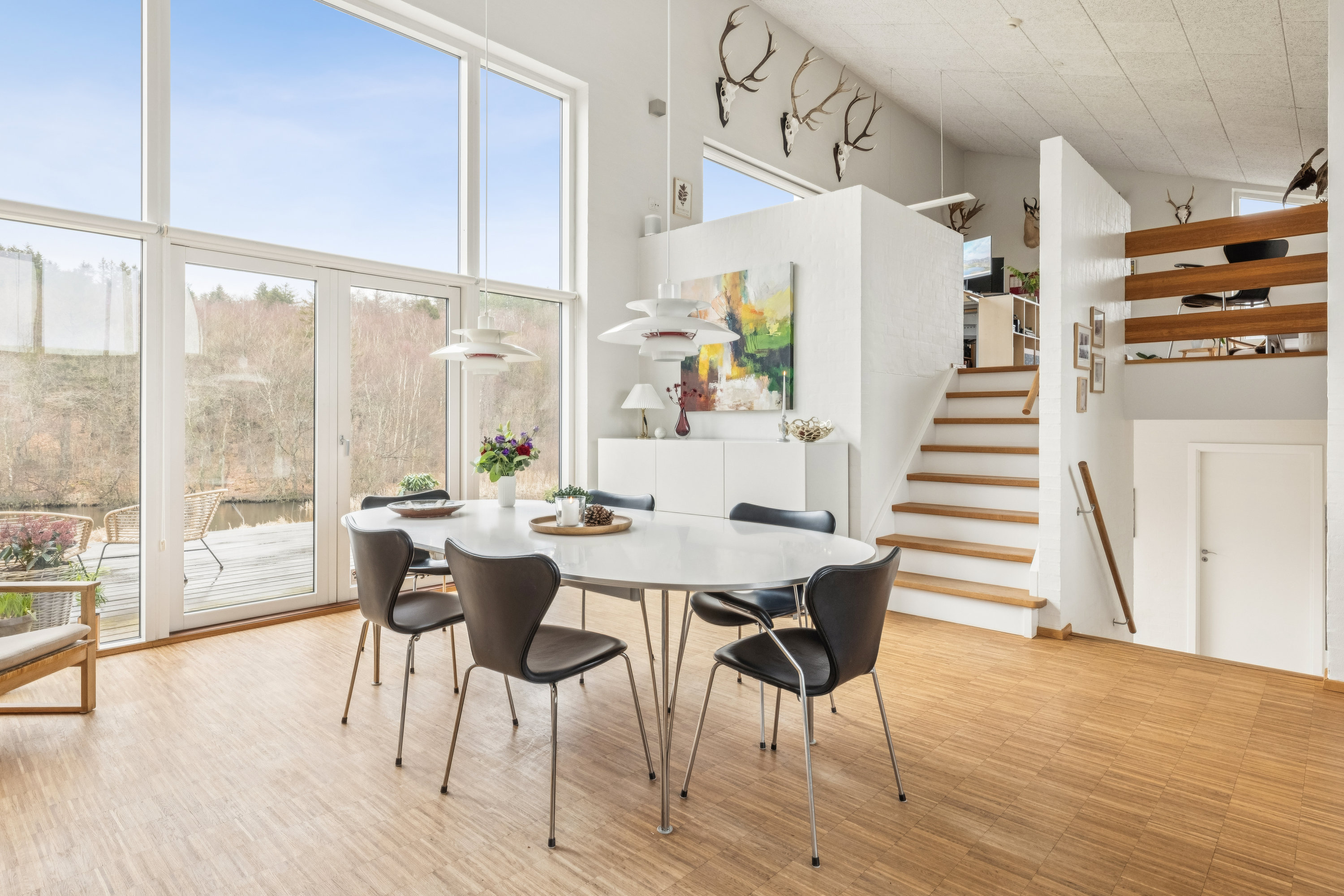 Fremhævet stue billede i fuldskærmstilstand. Billede af Vinkelvej 75, Bruunshåb, 8800 Viborg