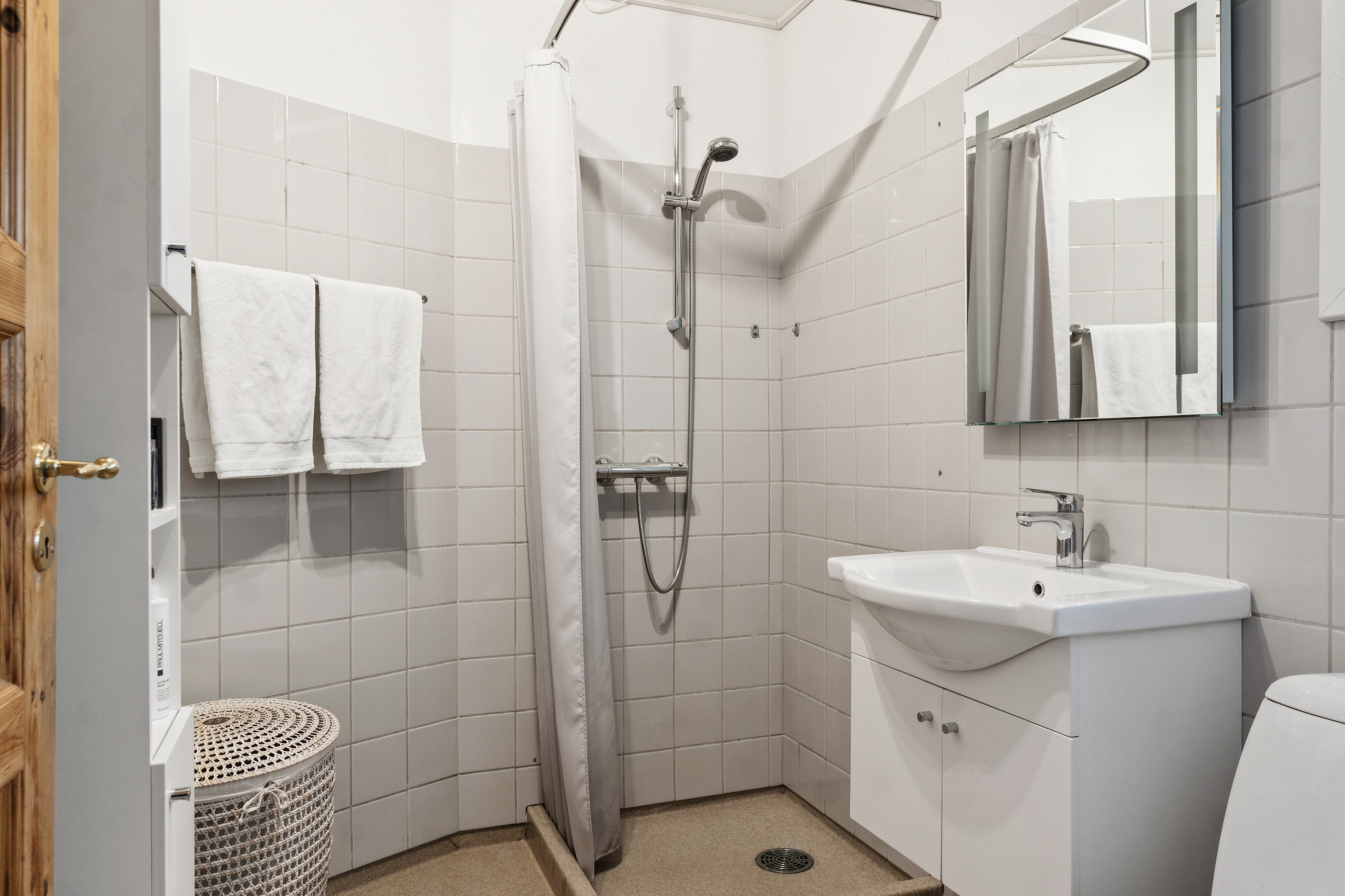 Fremhævet badeværelse billede i fuldskærmstilstand. Billede af Sdr.Stationsvej 27E, 4200 Slagelse