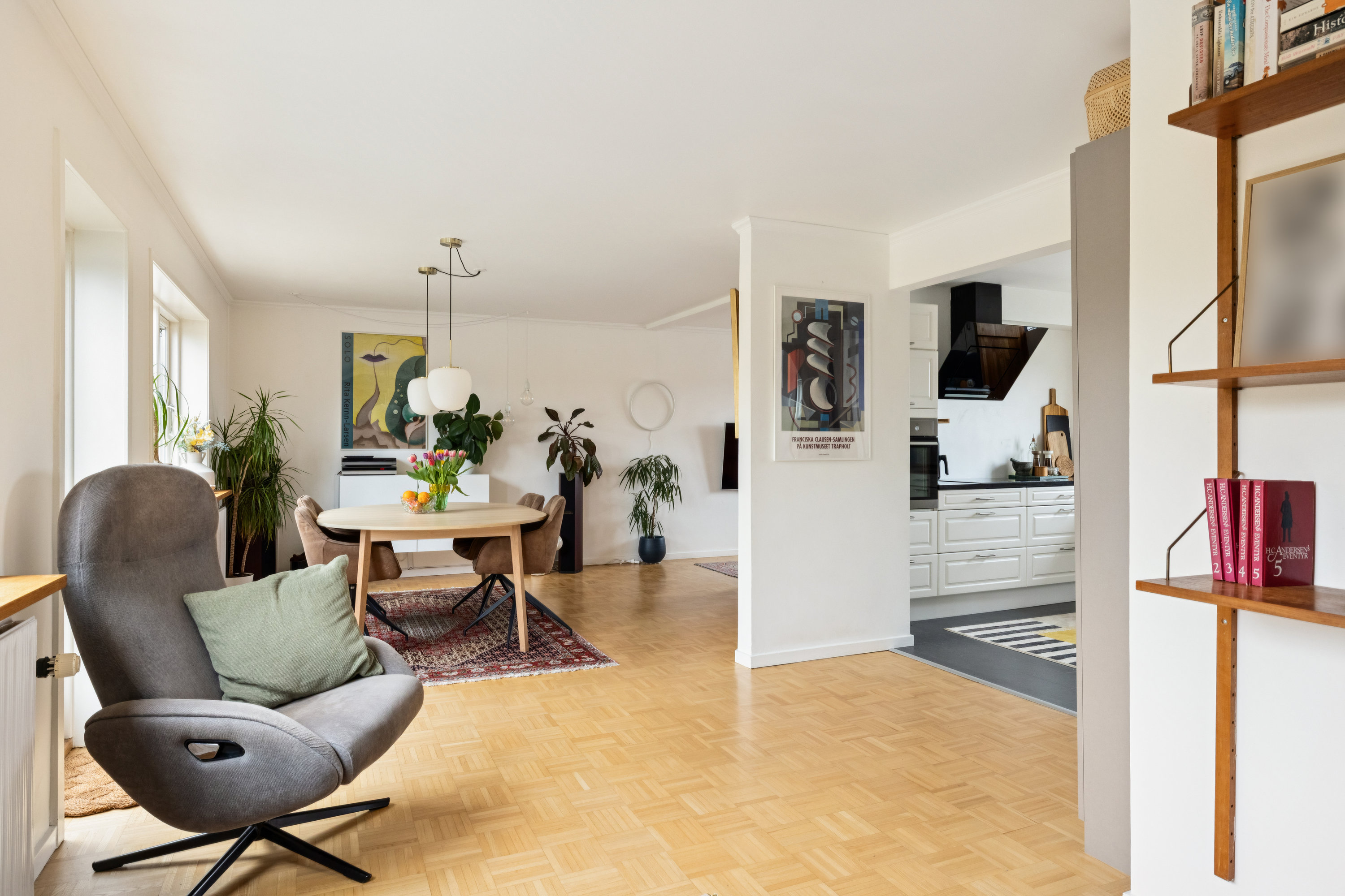 Fremhævet stue billede i fuldskærmstilstand. Billede af Hovedgaden 83, 8831 Løgstrup