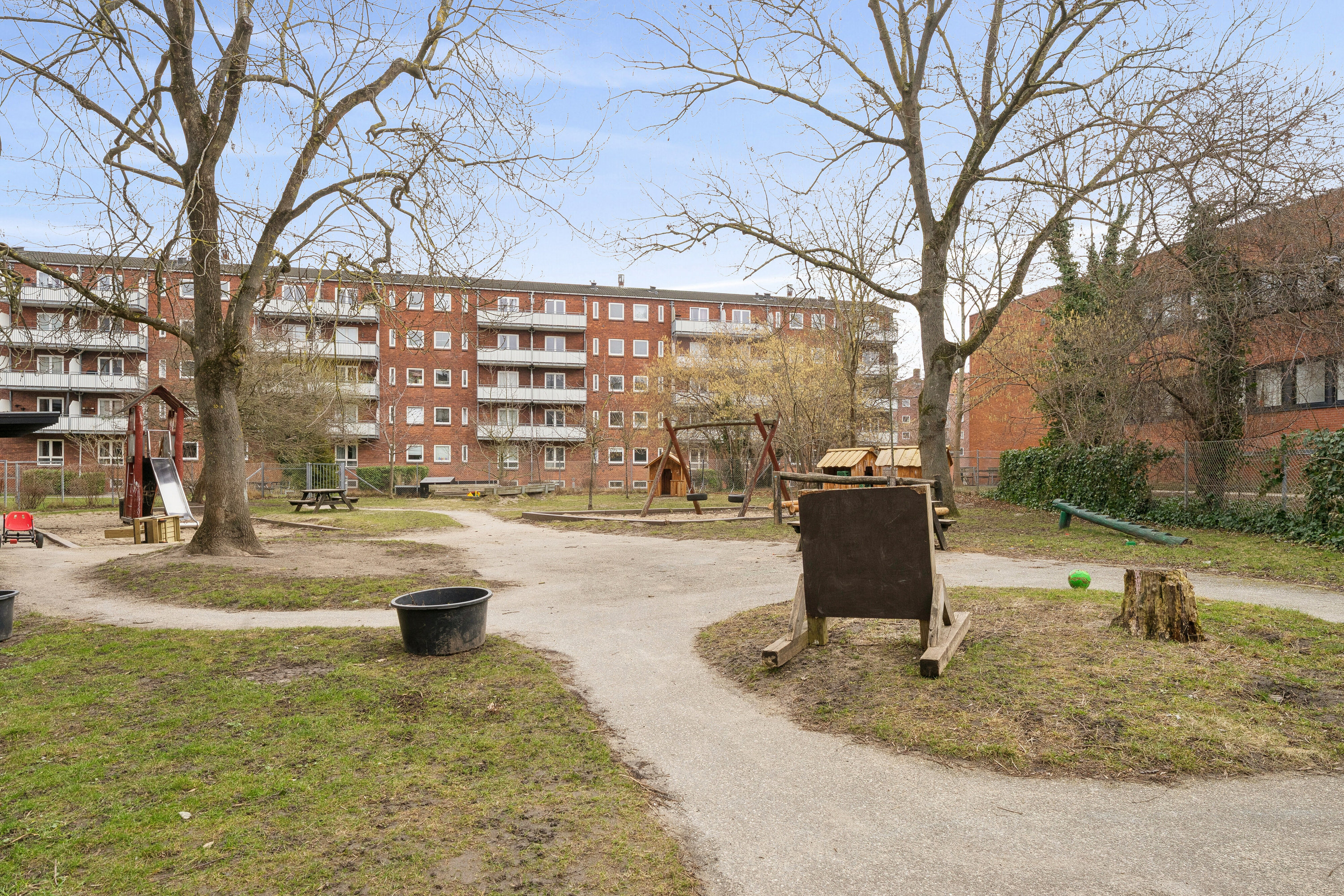 Fremhævet udendørs billede i fuldskærmstilstand. Billede af Lyongade 24, st.. tv., 2300 København S