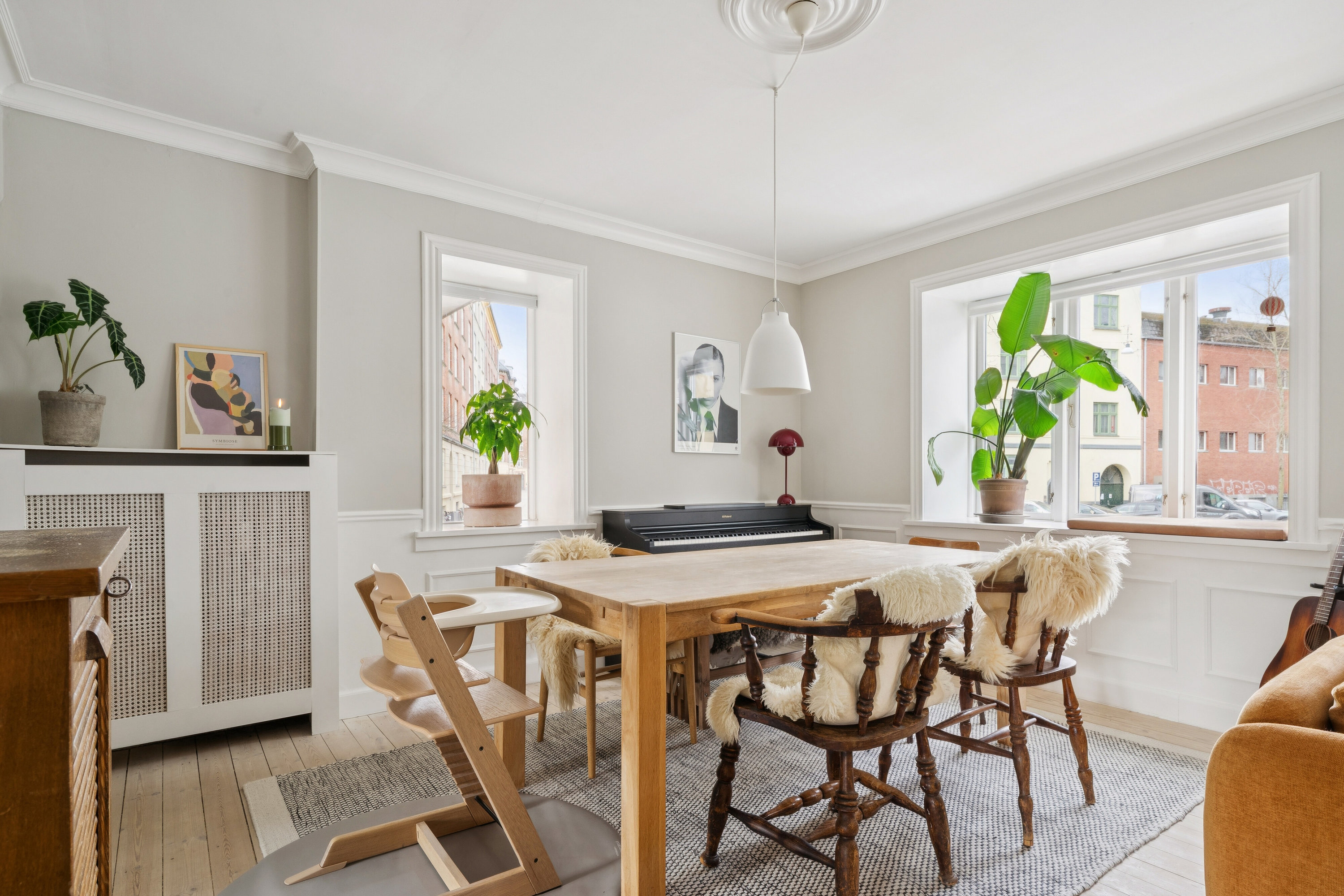 Fremhævet spisestue billede i fuldskærmstilstand. Billede af Lyongade 24, st.. tv., 2300 København S