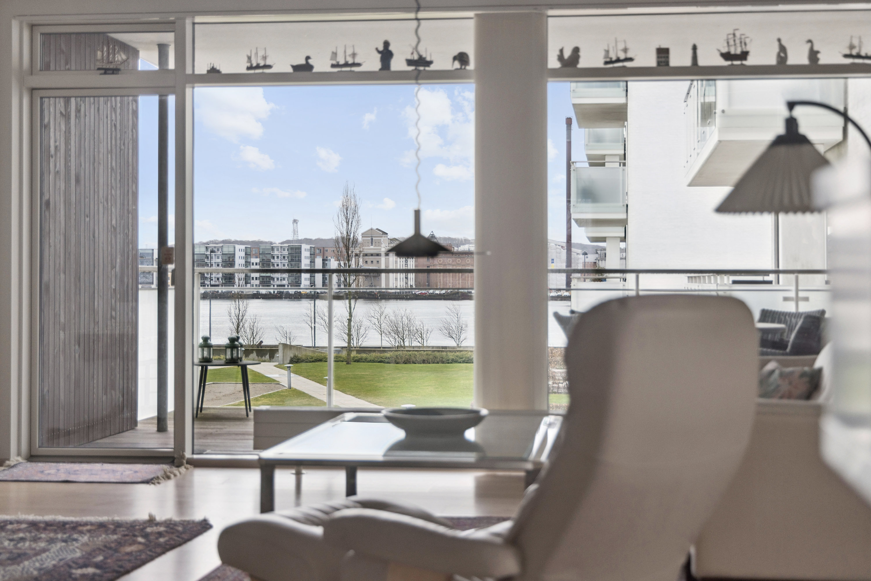 Fremhævet stue billede i fuldskærmstilstand. Billede af Carl Klitgaards Vej 21, 1. th., 9400 Nørresundby