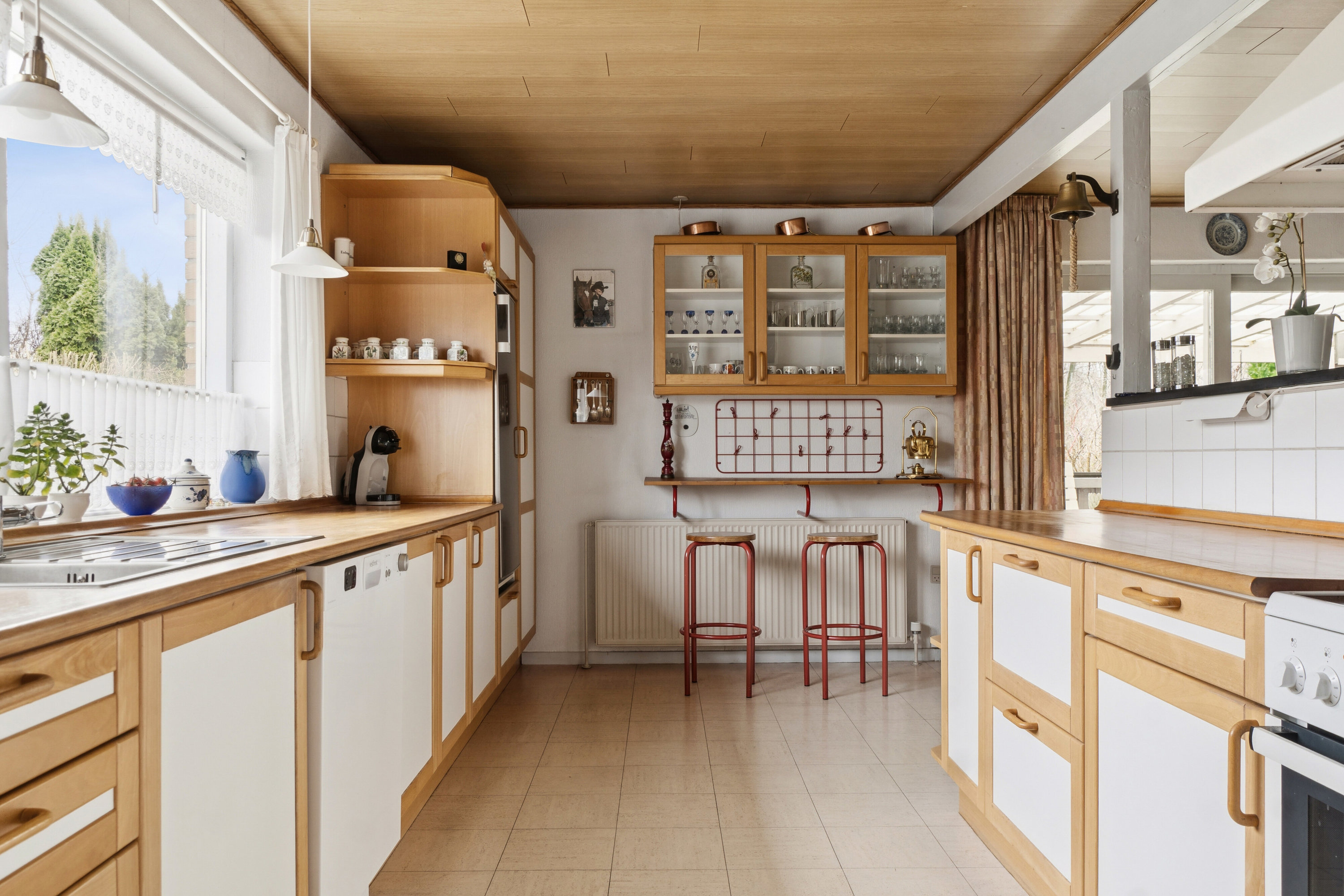 Fremhævet køkken billede i fuldskærmstilstand. Billede af Højbuen 14, 4270 Høng