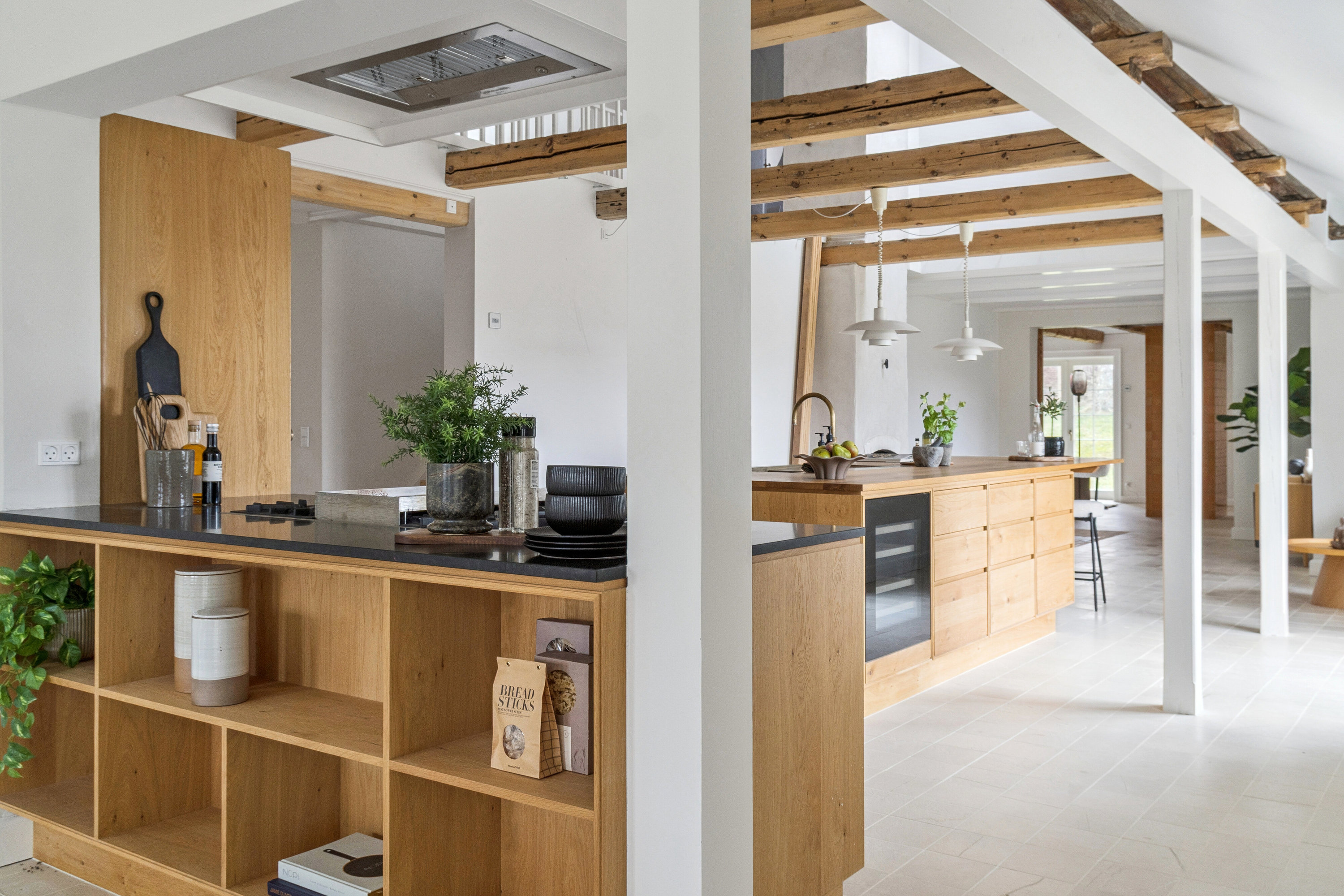 Fremhævet køkken billede i fuldskærmstilstand. Billede af Højbjerggårdsvej 63, Øverød, 2840 Holte