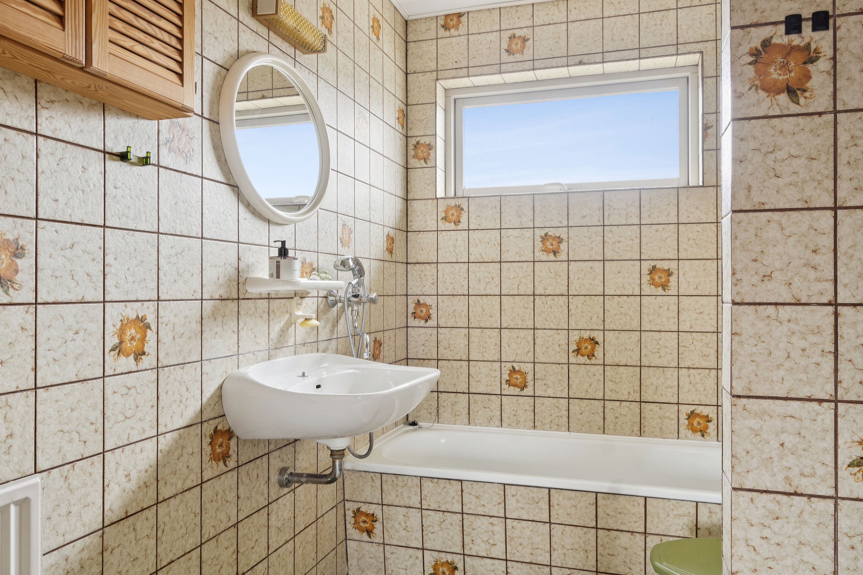 Fremhævet badeværelse billede i fuldskærmstilstand. Billede af Højbuen 14, 4270 Høng