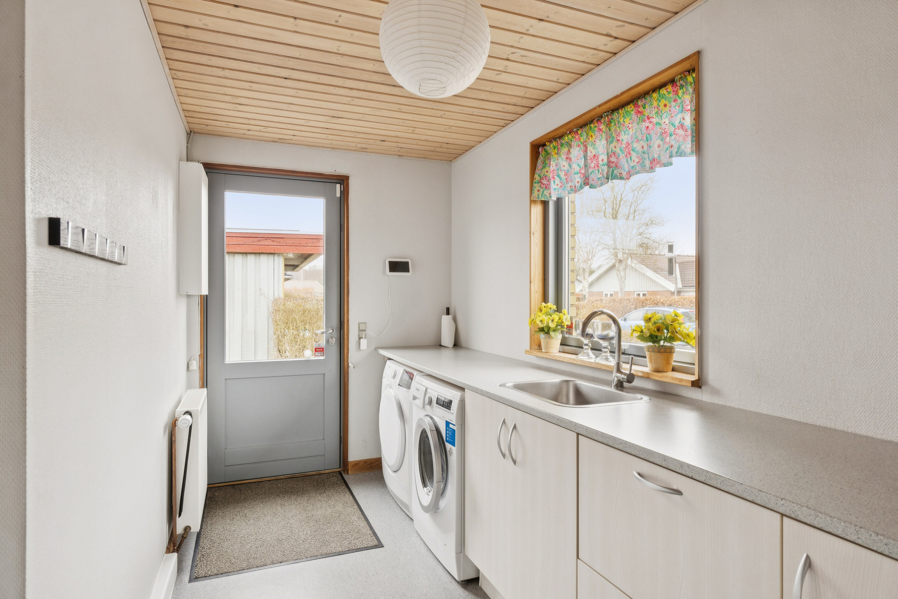 Fremhævet køkken billede i fuldskærmstilstand. Billede af Sivænget 1, Snoldelev, 4621 Gadstrup