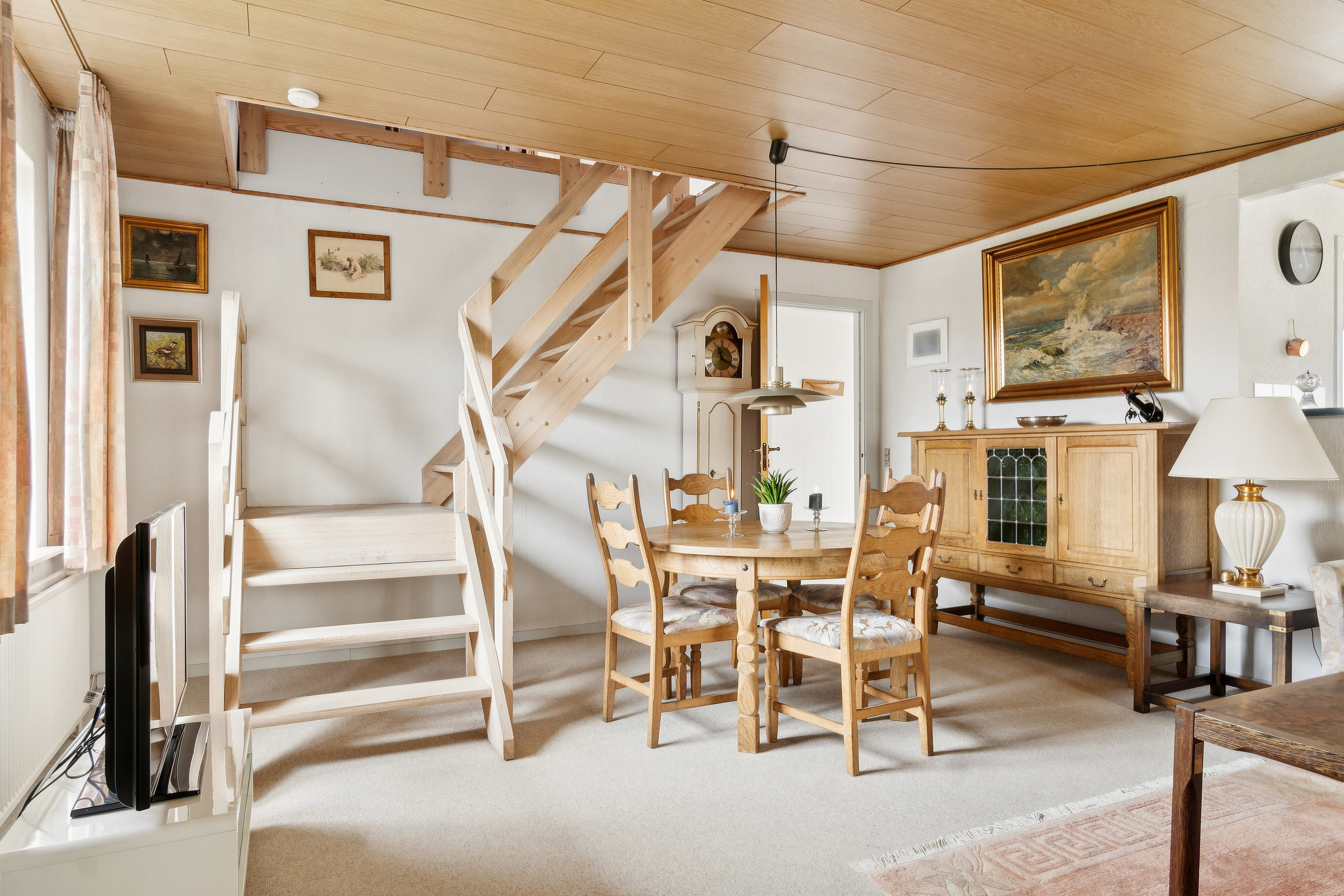 Fremhævet gang billede i fuldskærmstilstand. Billede af Højbuen 14, 4270 Høng