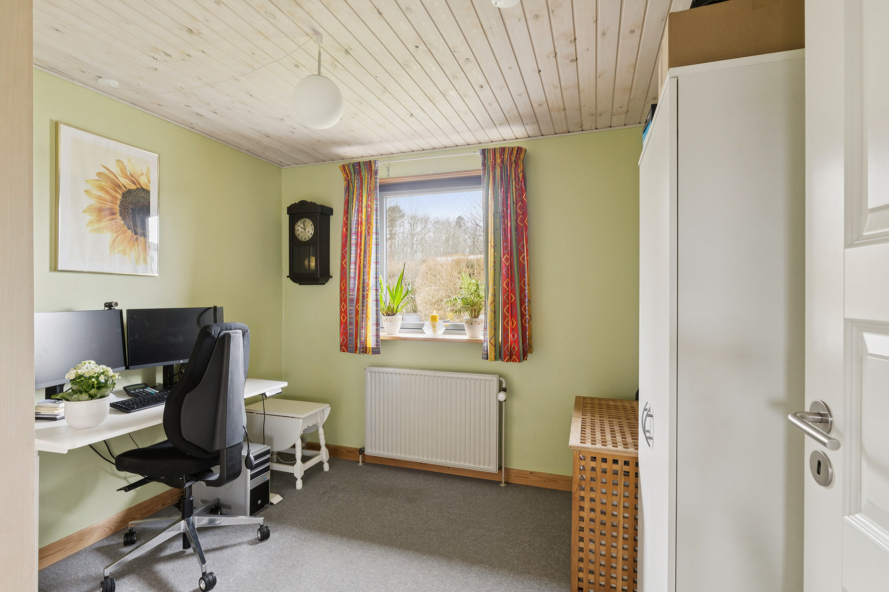 Fremhævet arbejdsværelse billede i fuldskærmstilstand. Billede af Sivænget 1, Snoldelev, 4621 Gadstrup