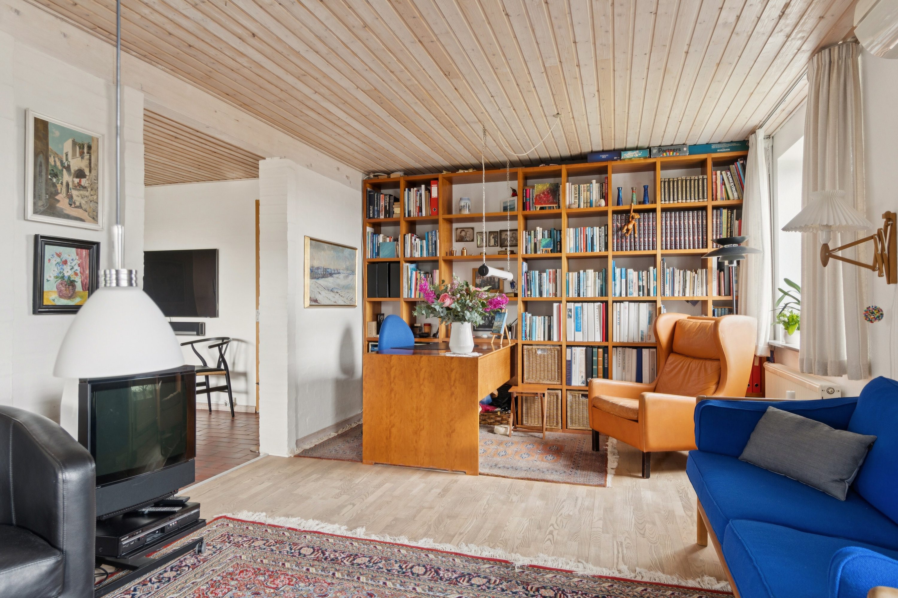 Fremhævet stue billede i fuldskærmstilstand. Billede af Nørrevangen 11, 4550 Asnæs