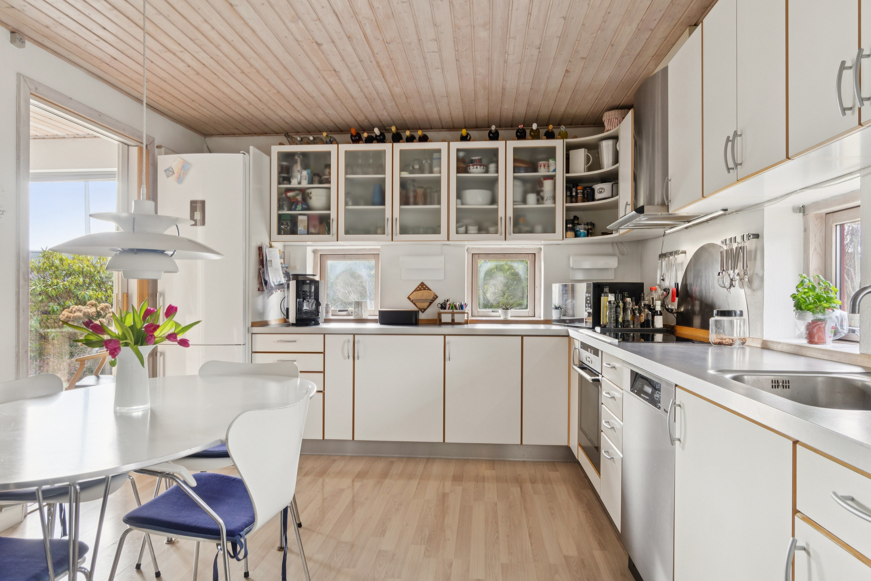 Fremhævet køkken billede i fuldskærmstilstand. Billede af Nørrevangen 11, 4550 Asnæs