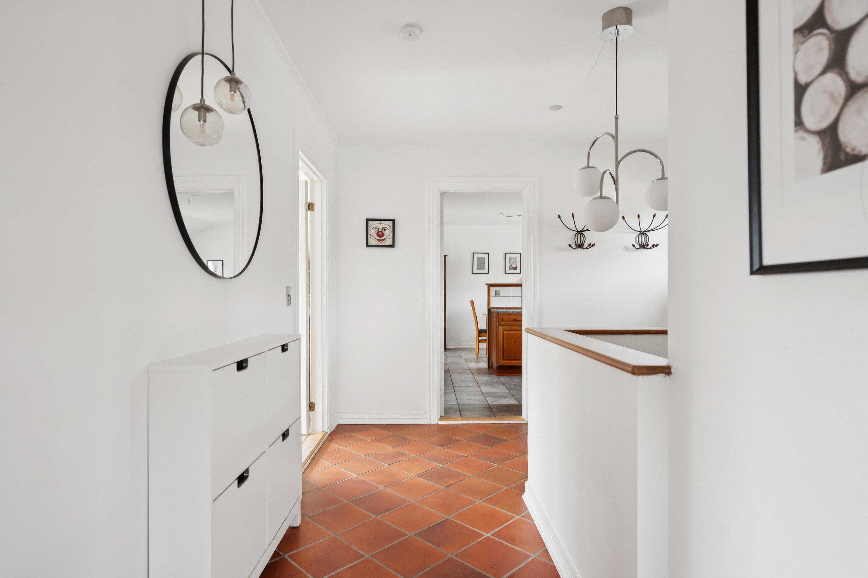 Fremhævet gang billede i fuldskærmstilstand. Billede af Højvangen 40, 9800 Hjørring