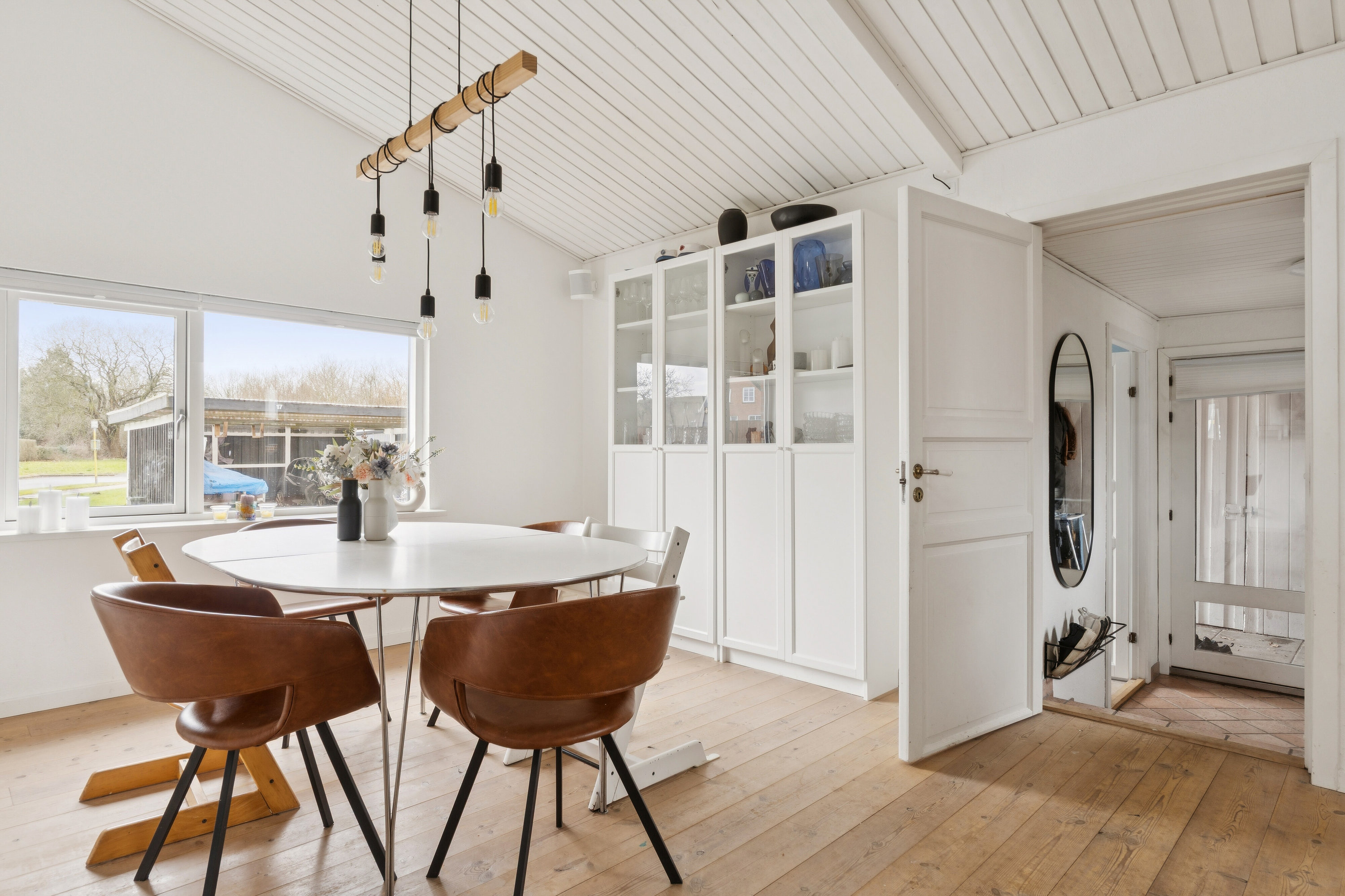 Fremhævet spisestue billede i fuldskærmstilstand. Billede af Toften 29, 6330 Padborg