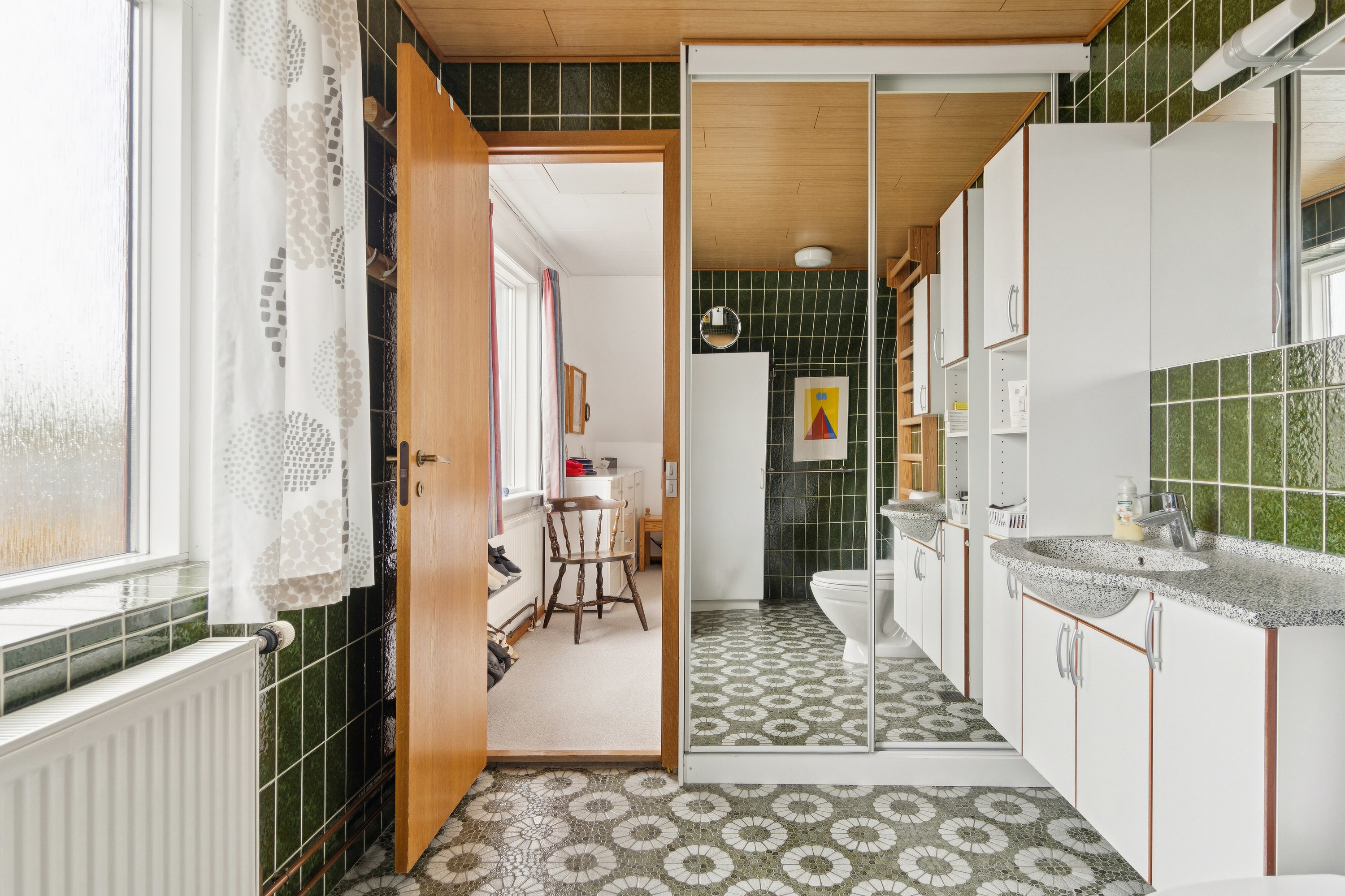 Fremhævet badeværelse billede i fuldskærmstilstand. Billede af Nørrevangen 11, 4550 Asnæs